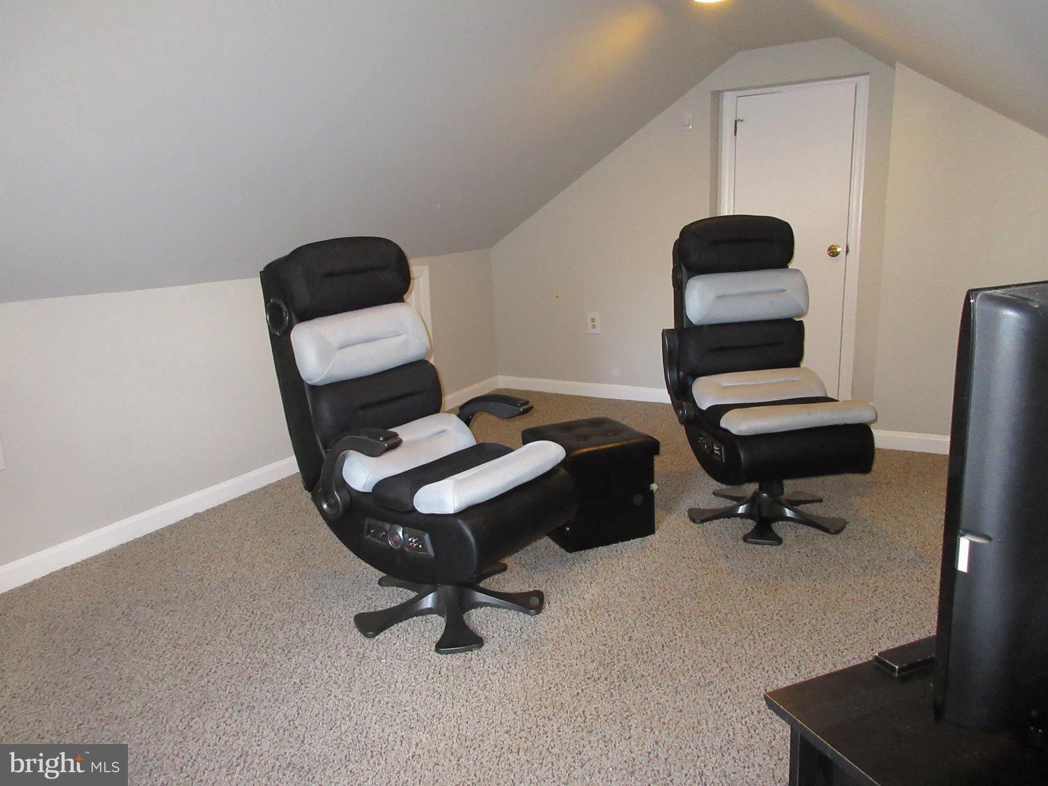 WINDSOR MILL - Residential