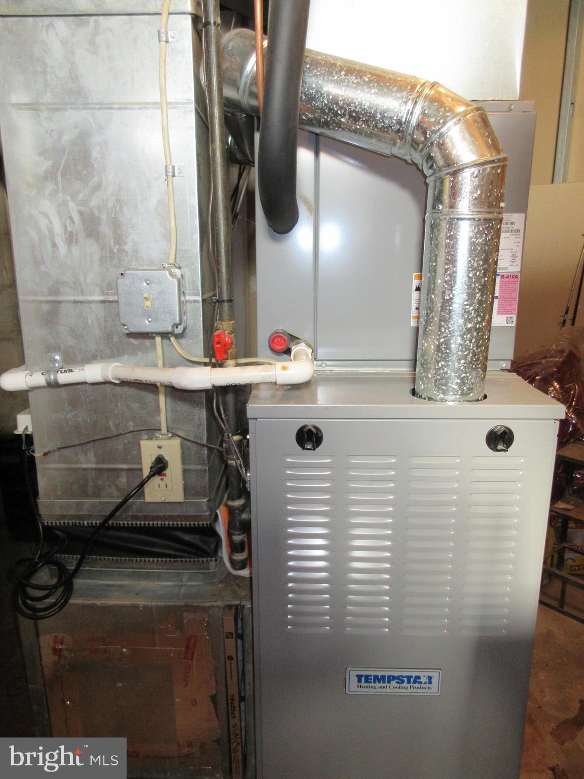 WINDSOR MILL - Residential