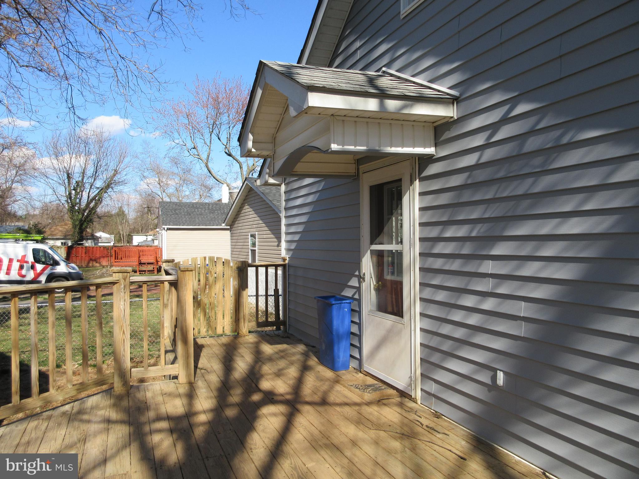 WINDSOR MILL - Residential