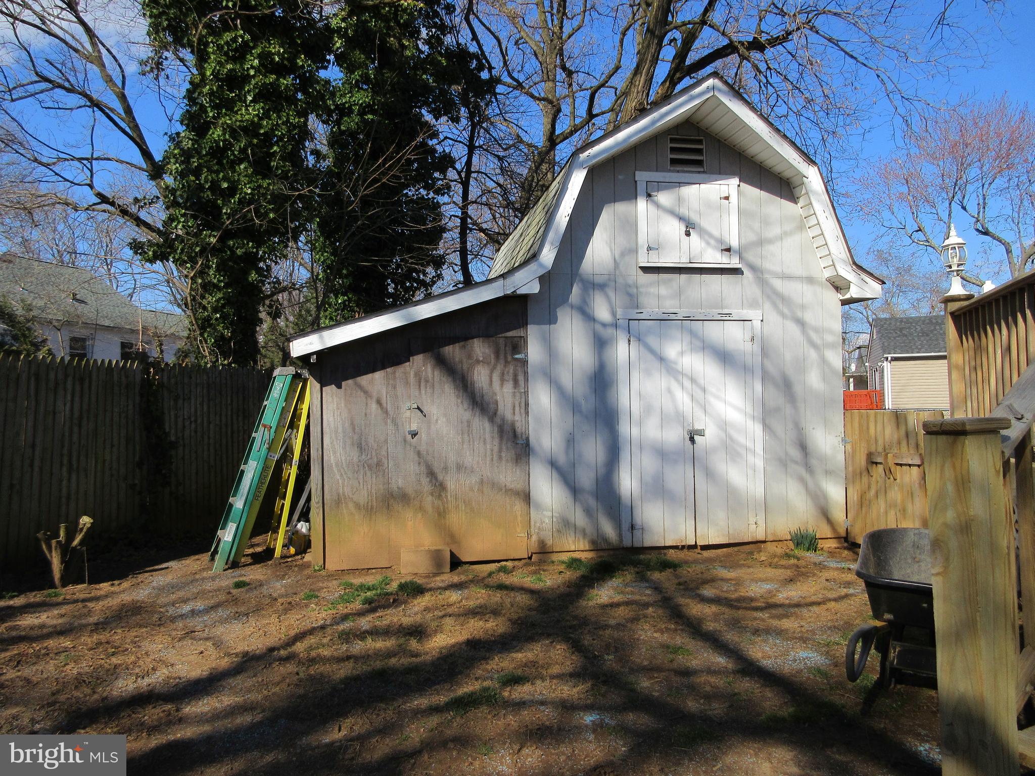 WINDSOR MILL - Residential