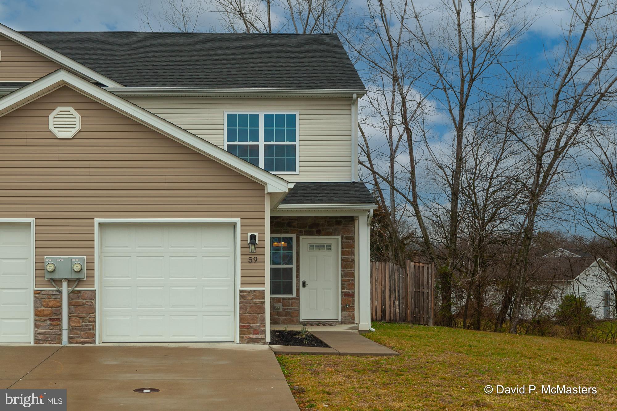 THE TOWNES OF RIDGEWAY - Residential