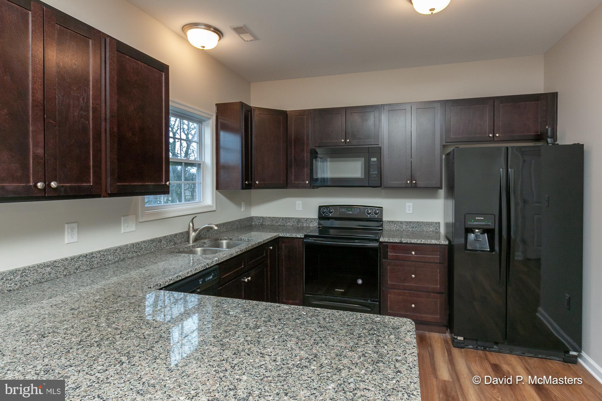 THE TOWNES OF RIDGEWAY - Residential