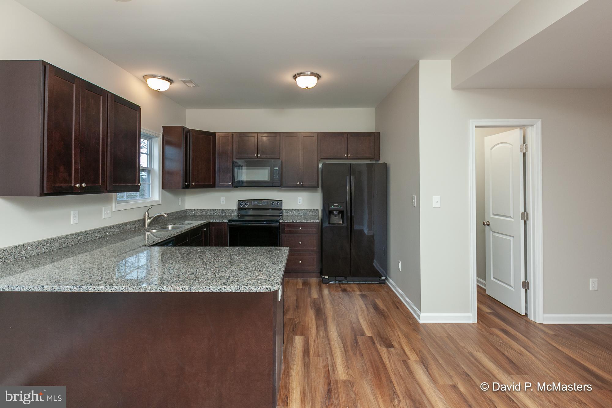 THE TOWNES OF RIDGEWAY - Residential