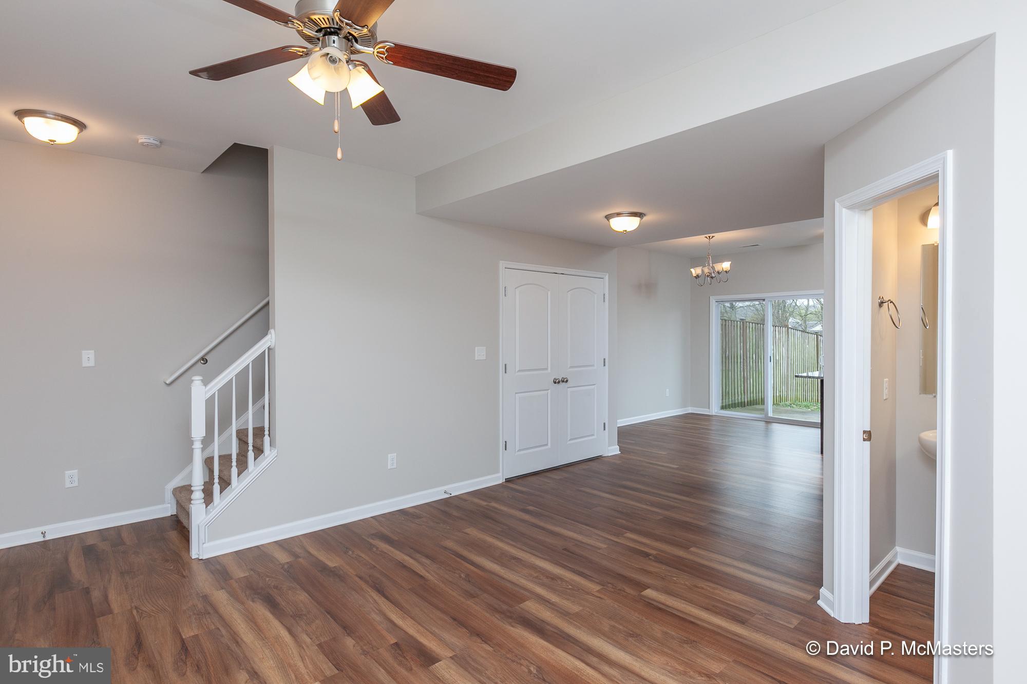 THE TOWNES OF RIDGEWAY - Residential