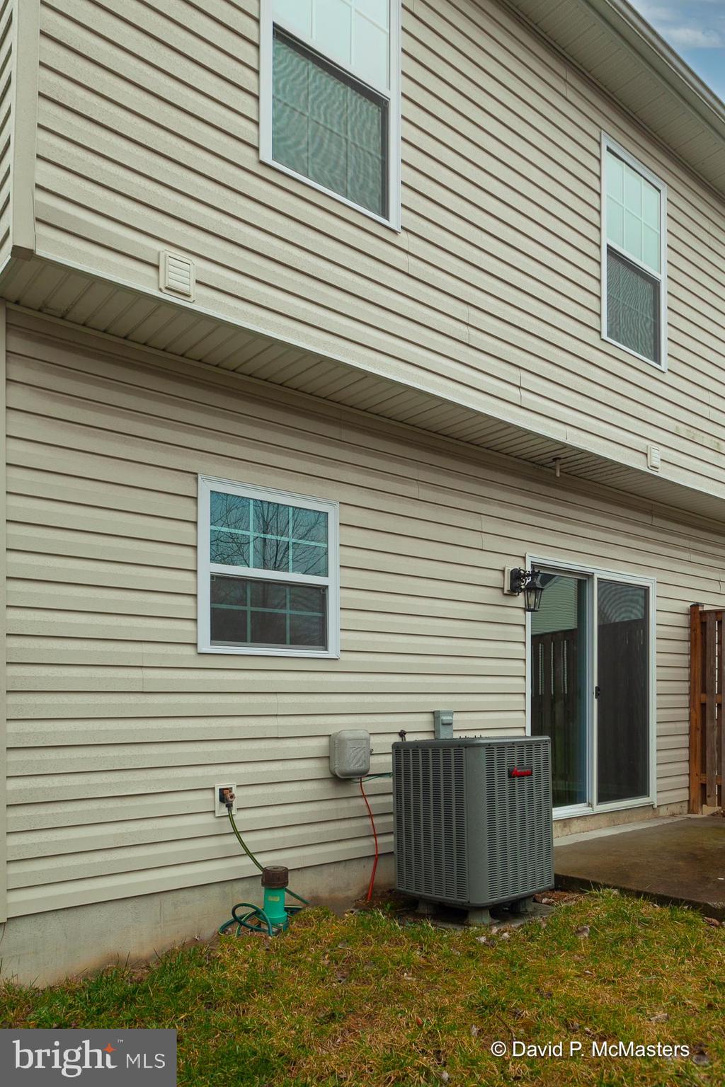 THE TOWNES OF RIDGEWAY - Residential