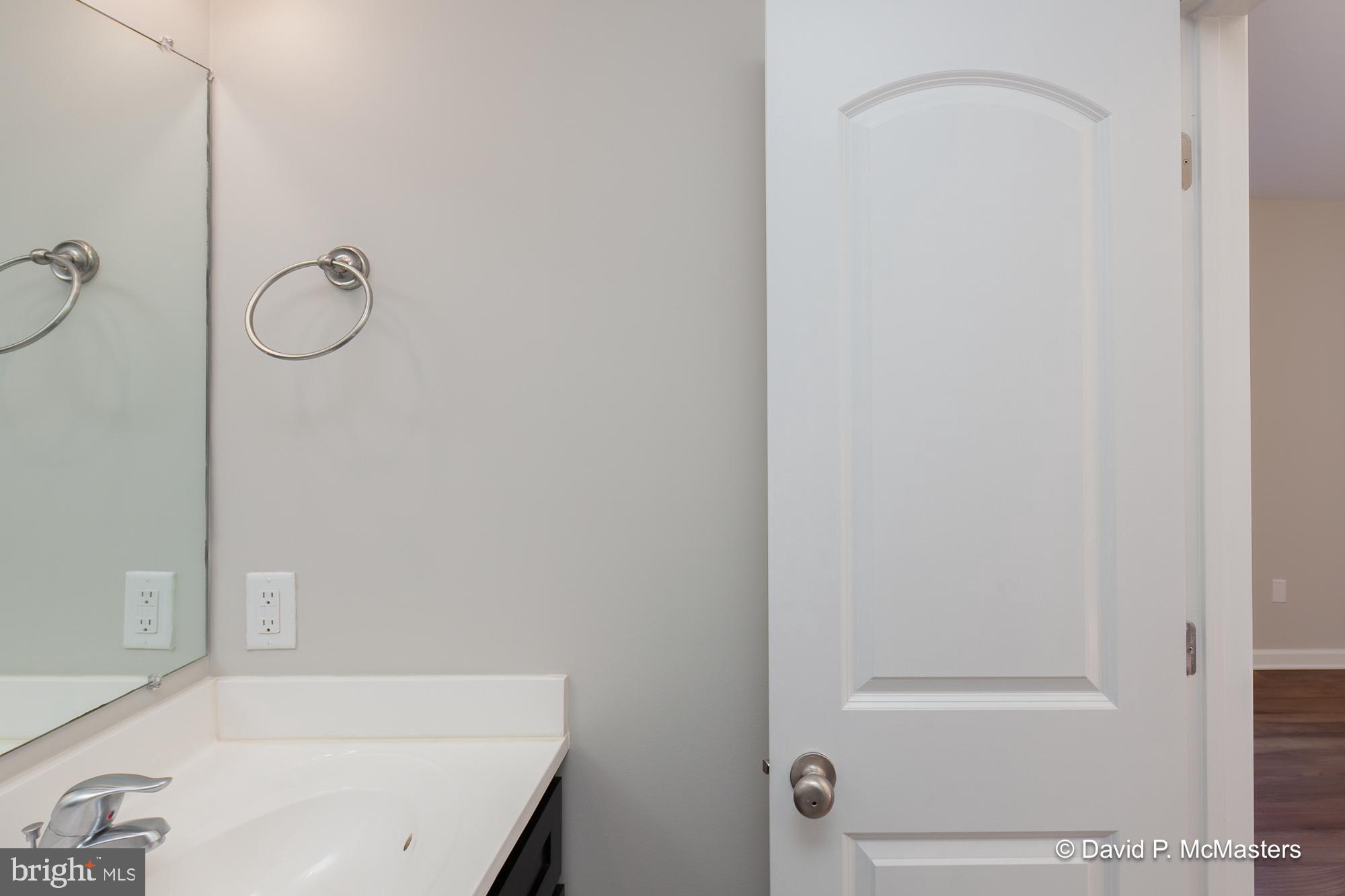 THE TOWNES OF RIDGEWAY - Residential