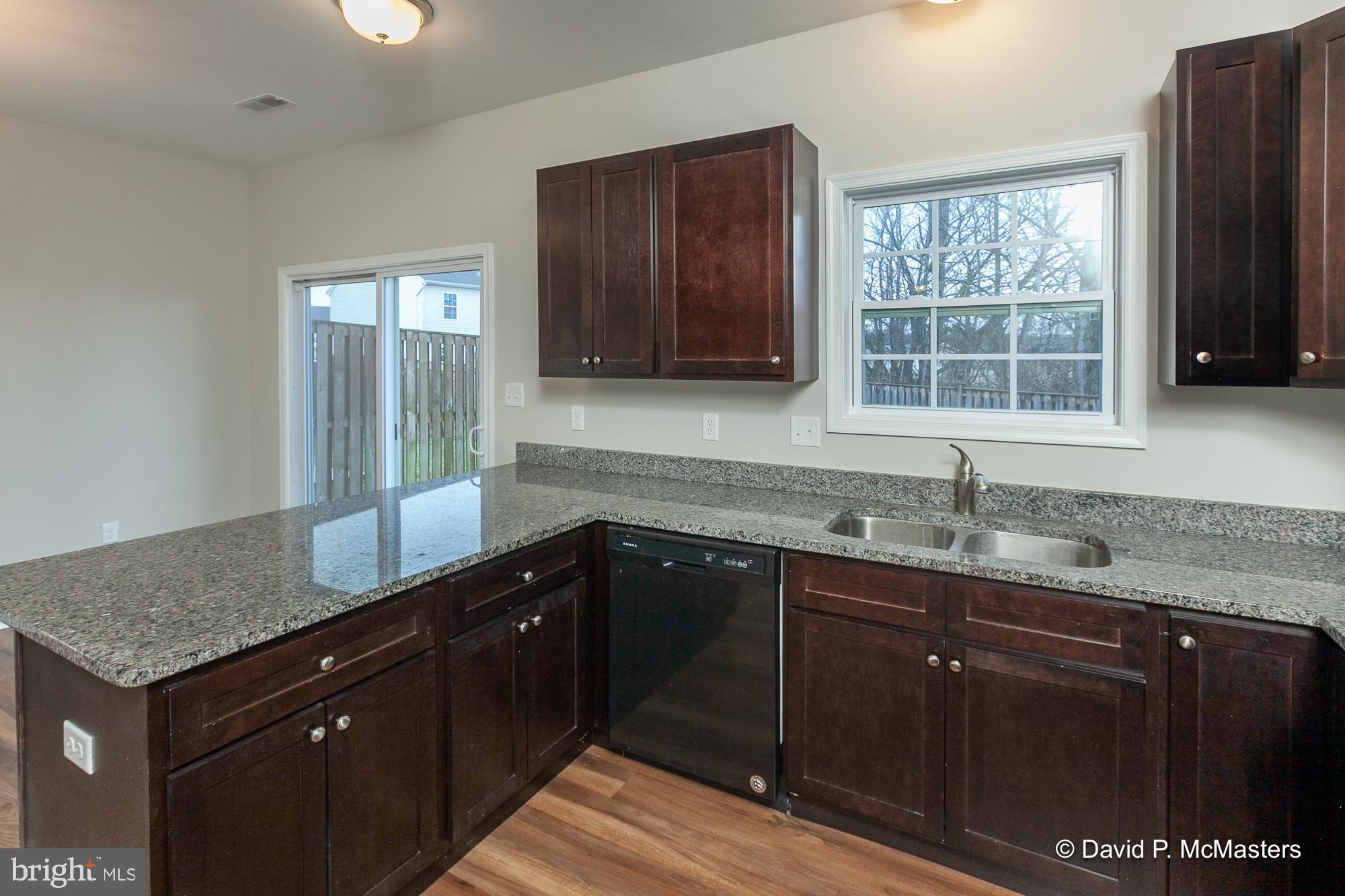 THE TOWNES OF RIDGEWAY - Residential