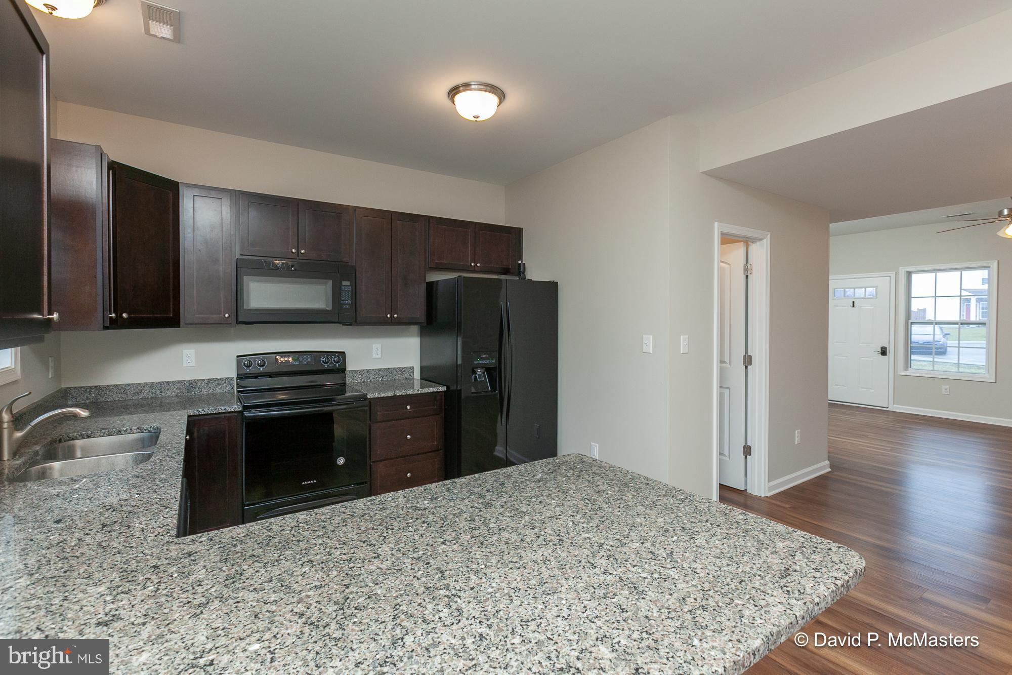 THE TOWNES OF RIDGEWAY - Residential