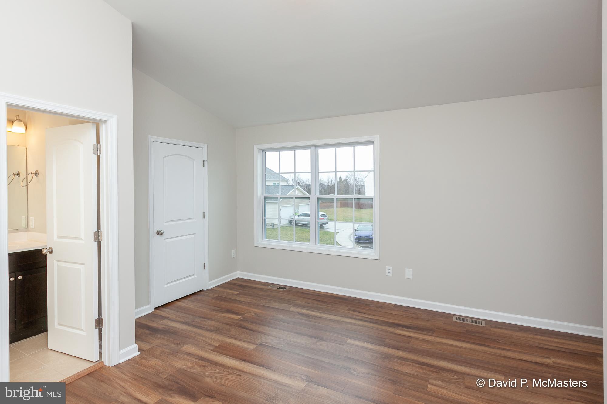 THE TOWNES OF RIDGEWAY - Residential