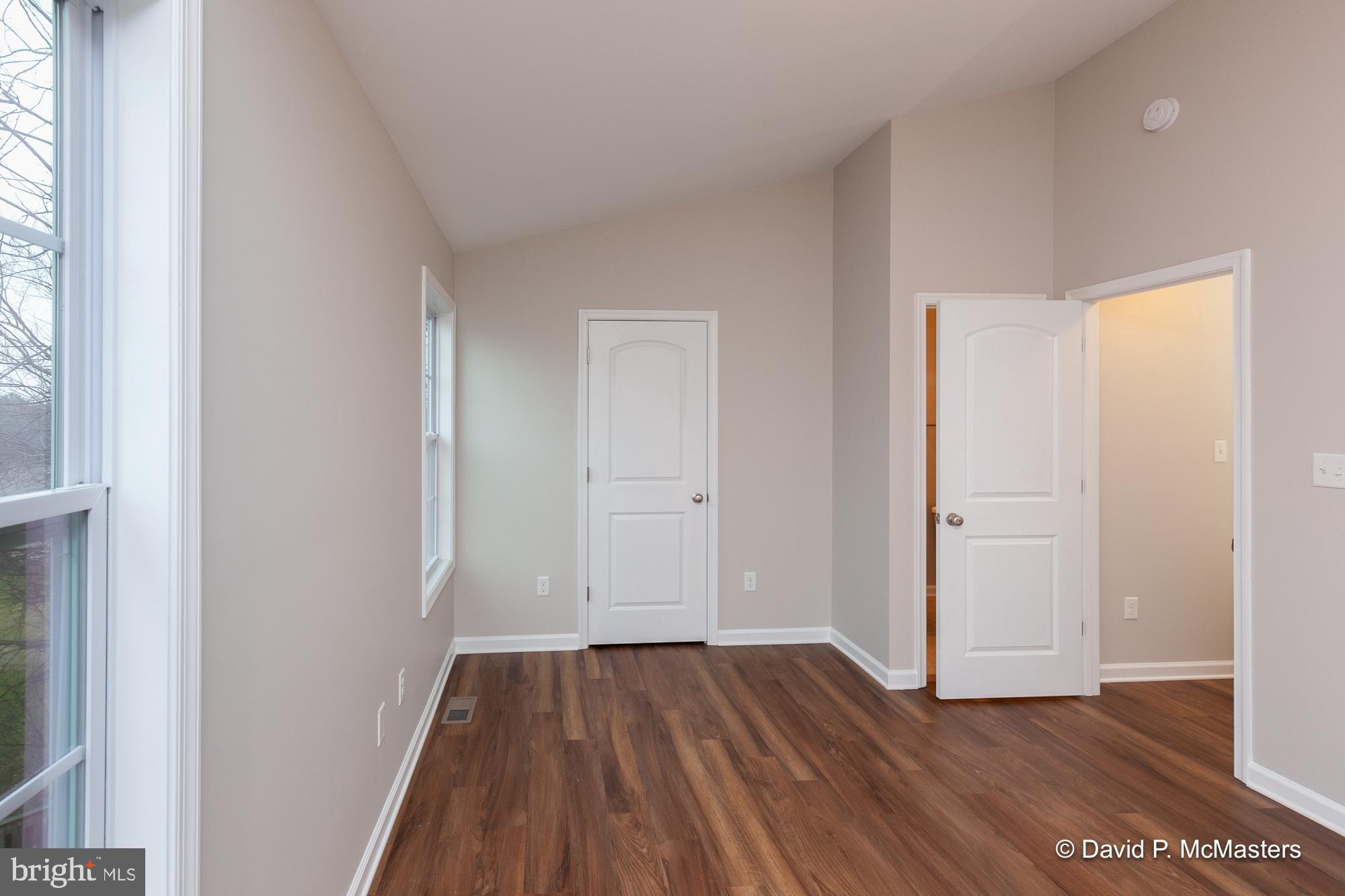 THE TOWNES OF RIDGEWAY - Residential