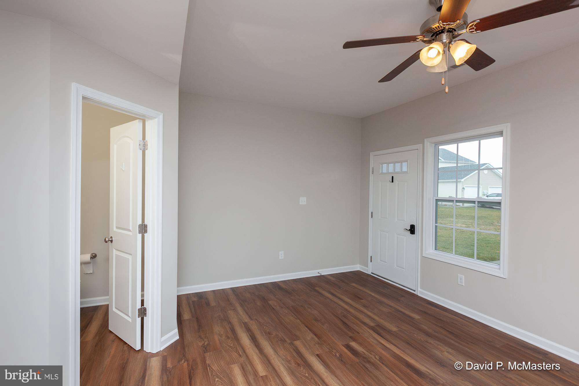 THE TOWNES OF RIDGEWAY - Residential