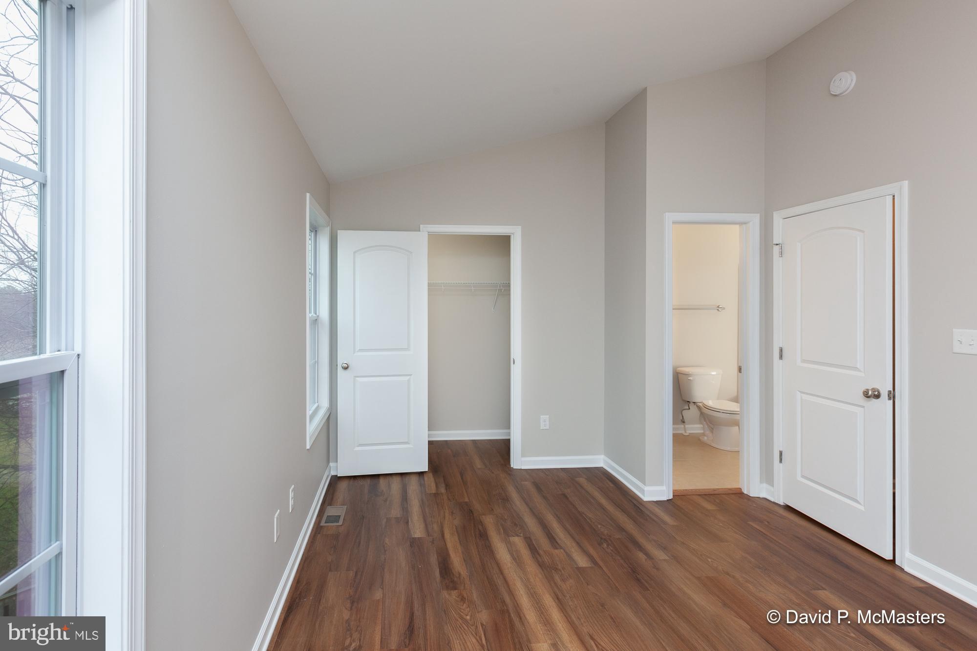 THE TOWNES OF RIDGEWAY - Residential