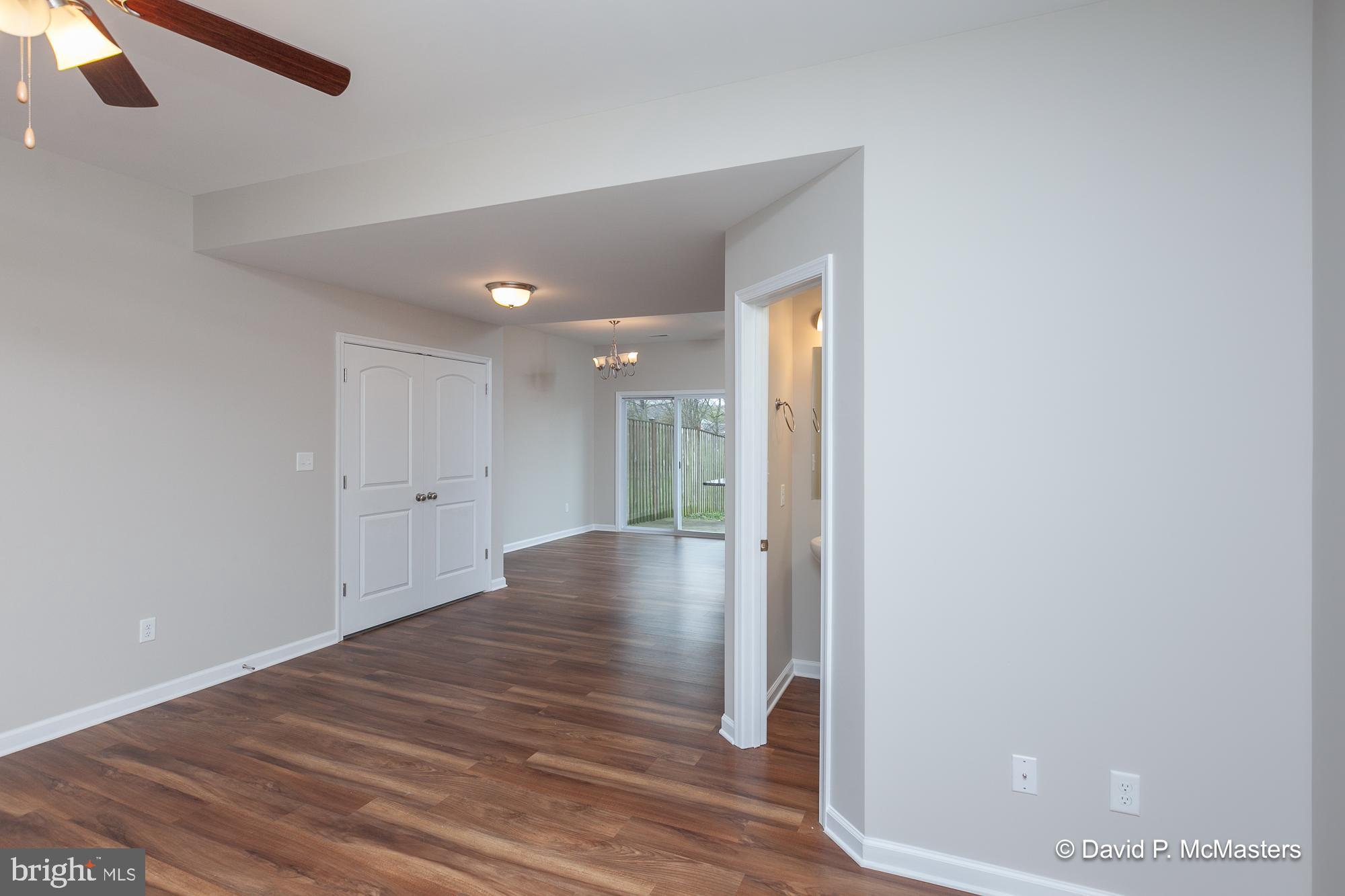 THE TOWNES OF RIDGEWAY - Residential