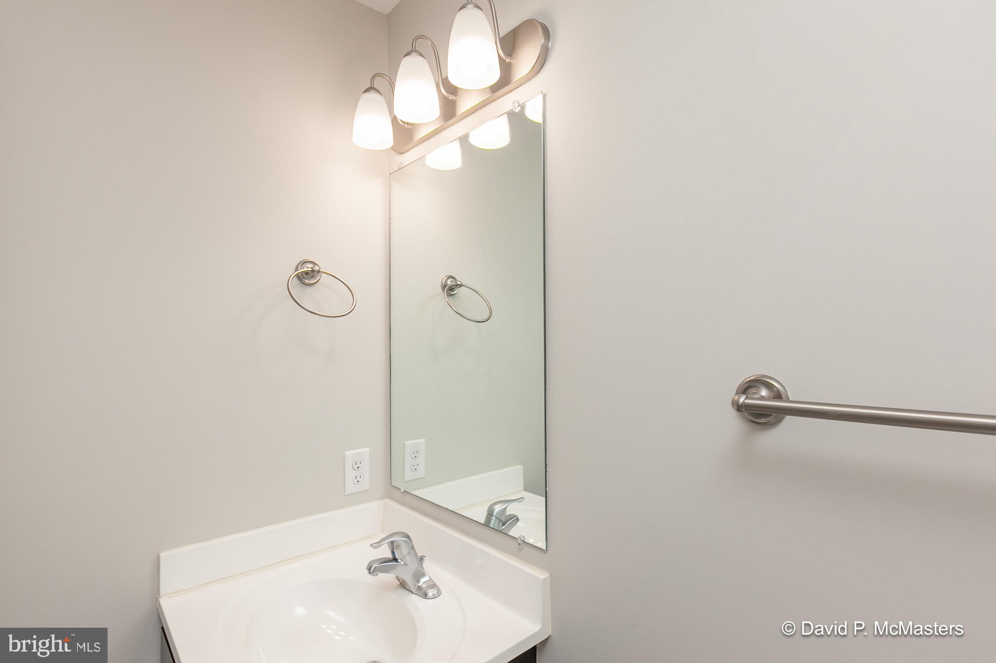 THE TOWNES OF RIDGEWAY - Residential