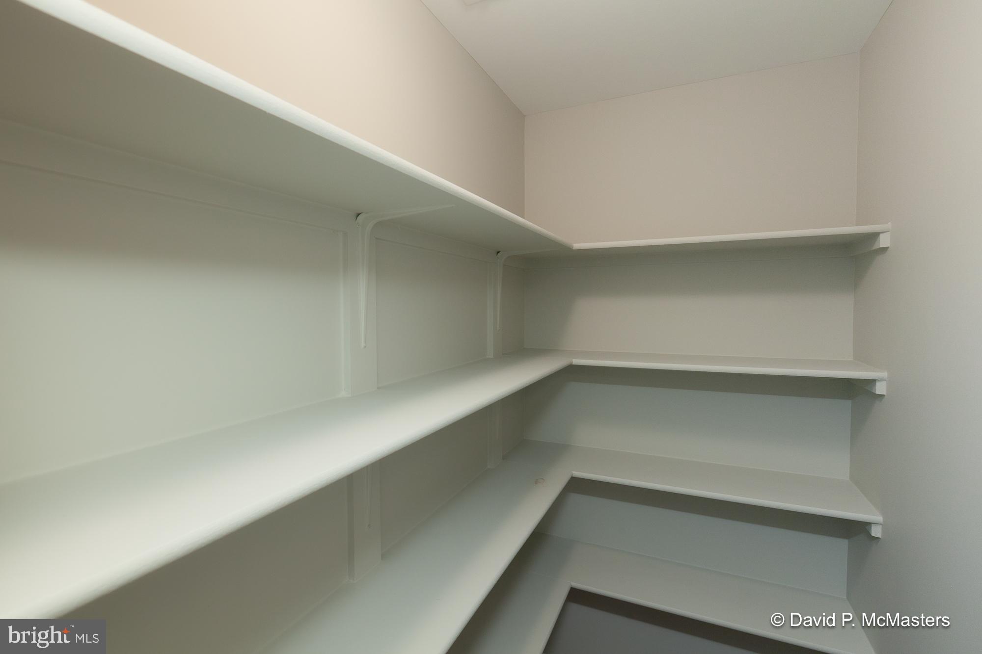 THE TOWNES OF RIDGEWAY - Residential