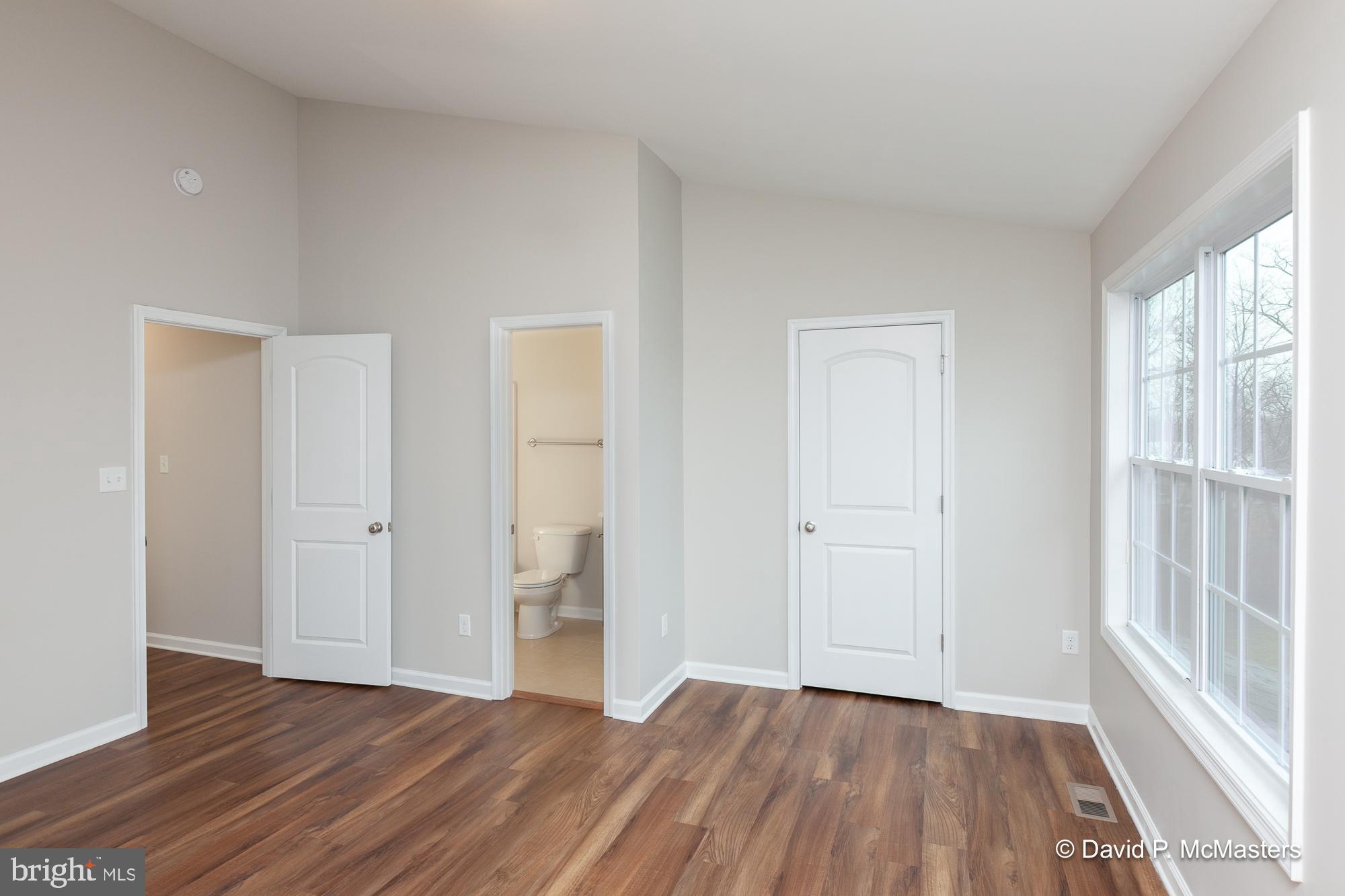 THE TOWNES OF RIDGEWAY - Residential