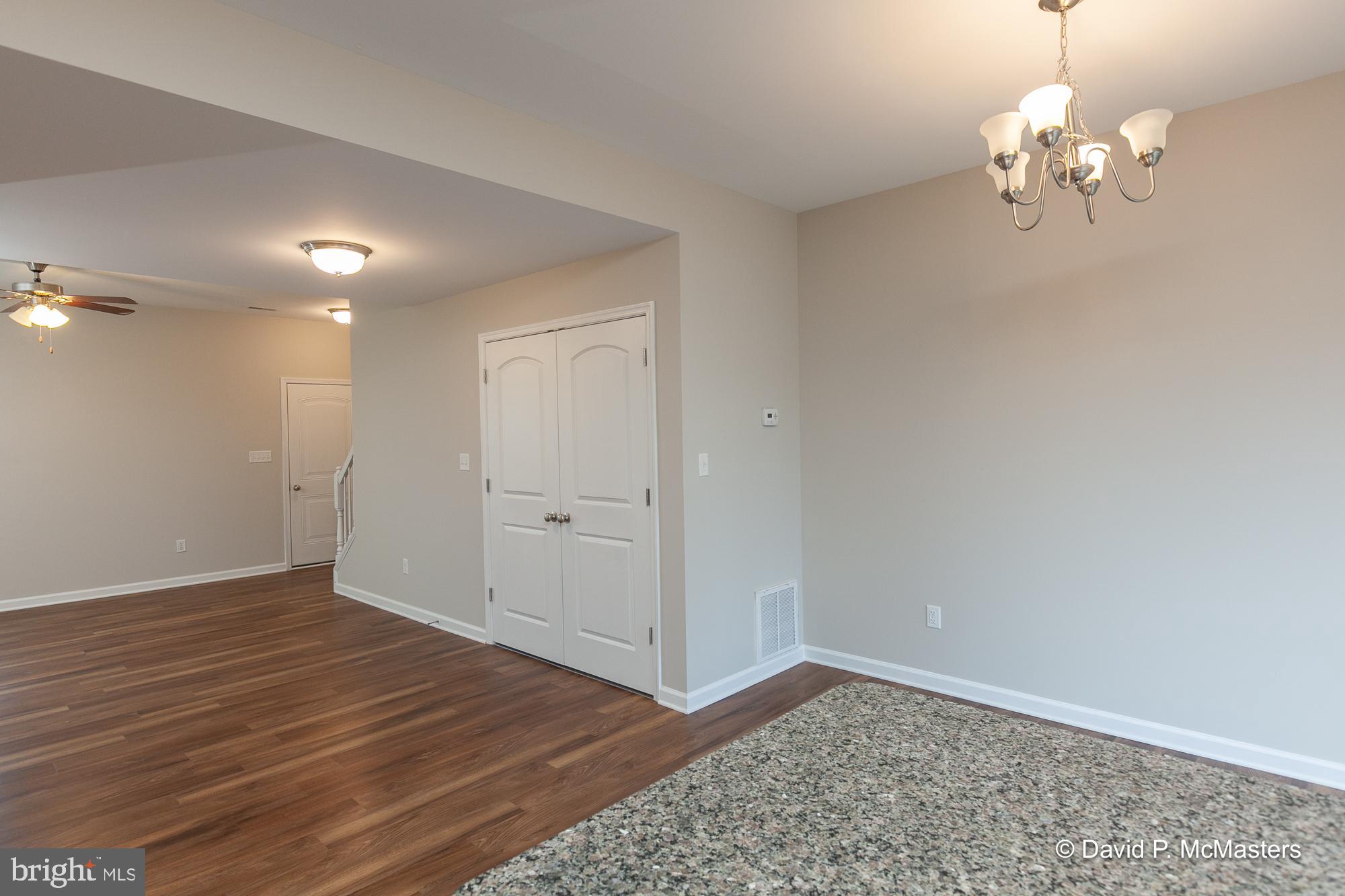 THE TOWNES OF RIDGEWAY - Residential