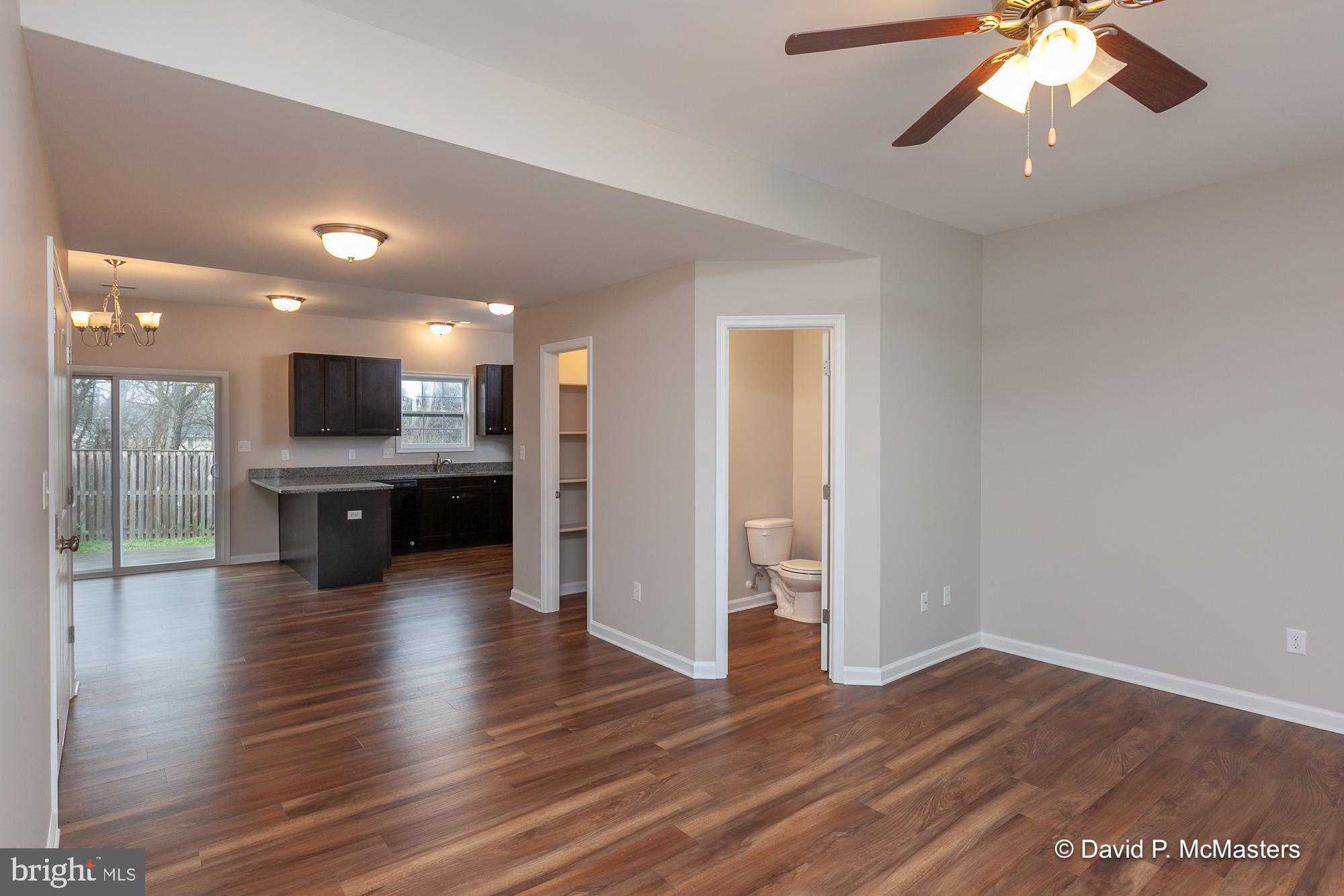 THE TOWNES OF RIDGEWAY - Residential