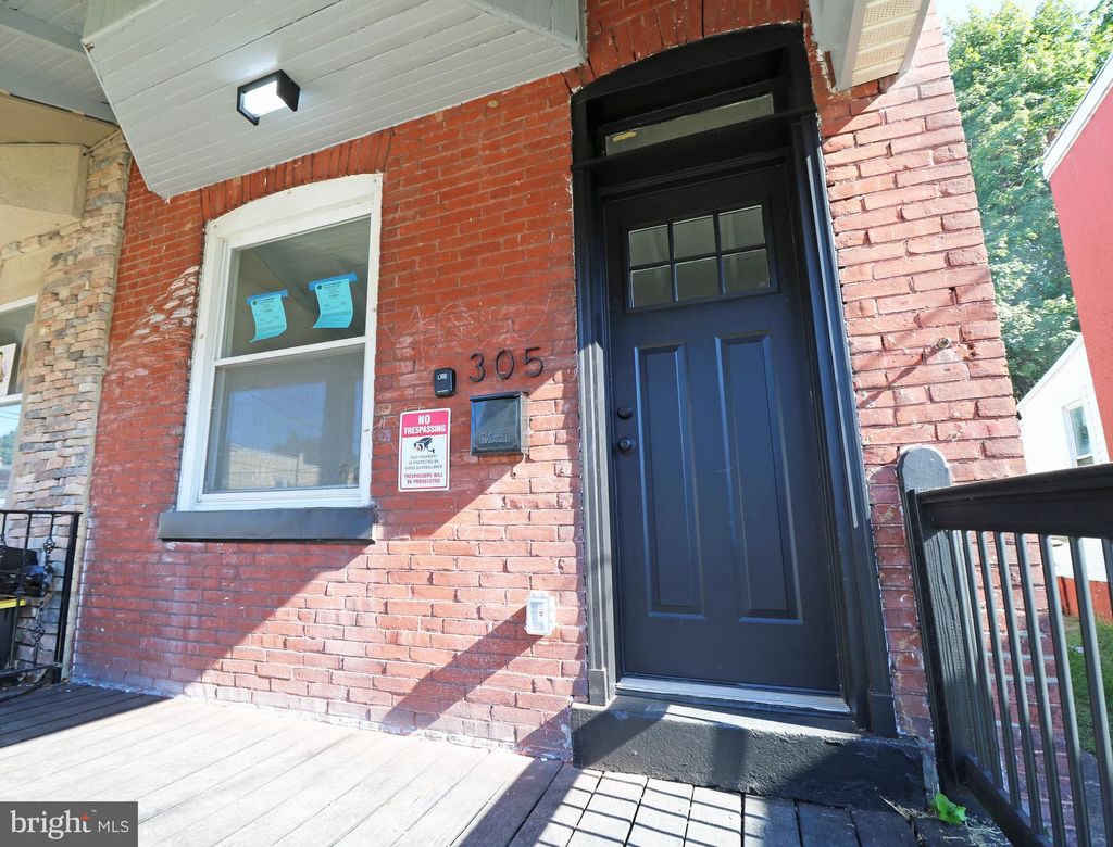 Photo of 305 E 20th Street, CHESTER, PA 19013 (MLS # PADE2103270)