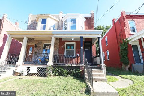 305 E 20TH STREET CHESTER PA 19013