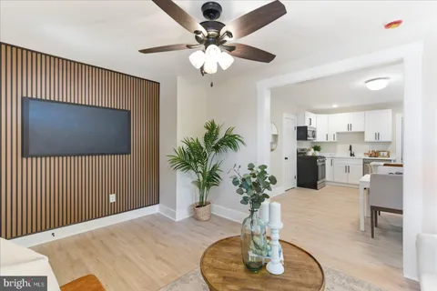 1 Glenwood Avenue, Baltimore, MD 21228 - #: MDBC2161284