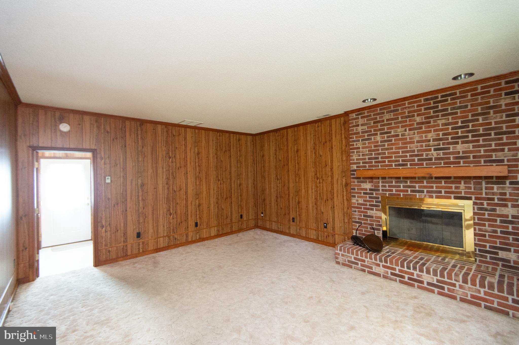 5517 MOUNT HOLLY ROAD