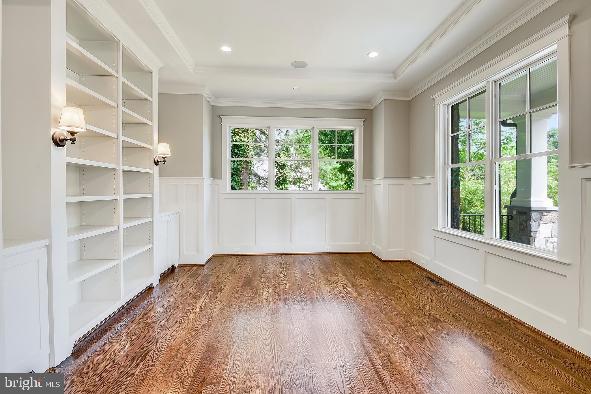KENWOOD PARK - Residential
