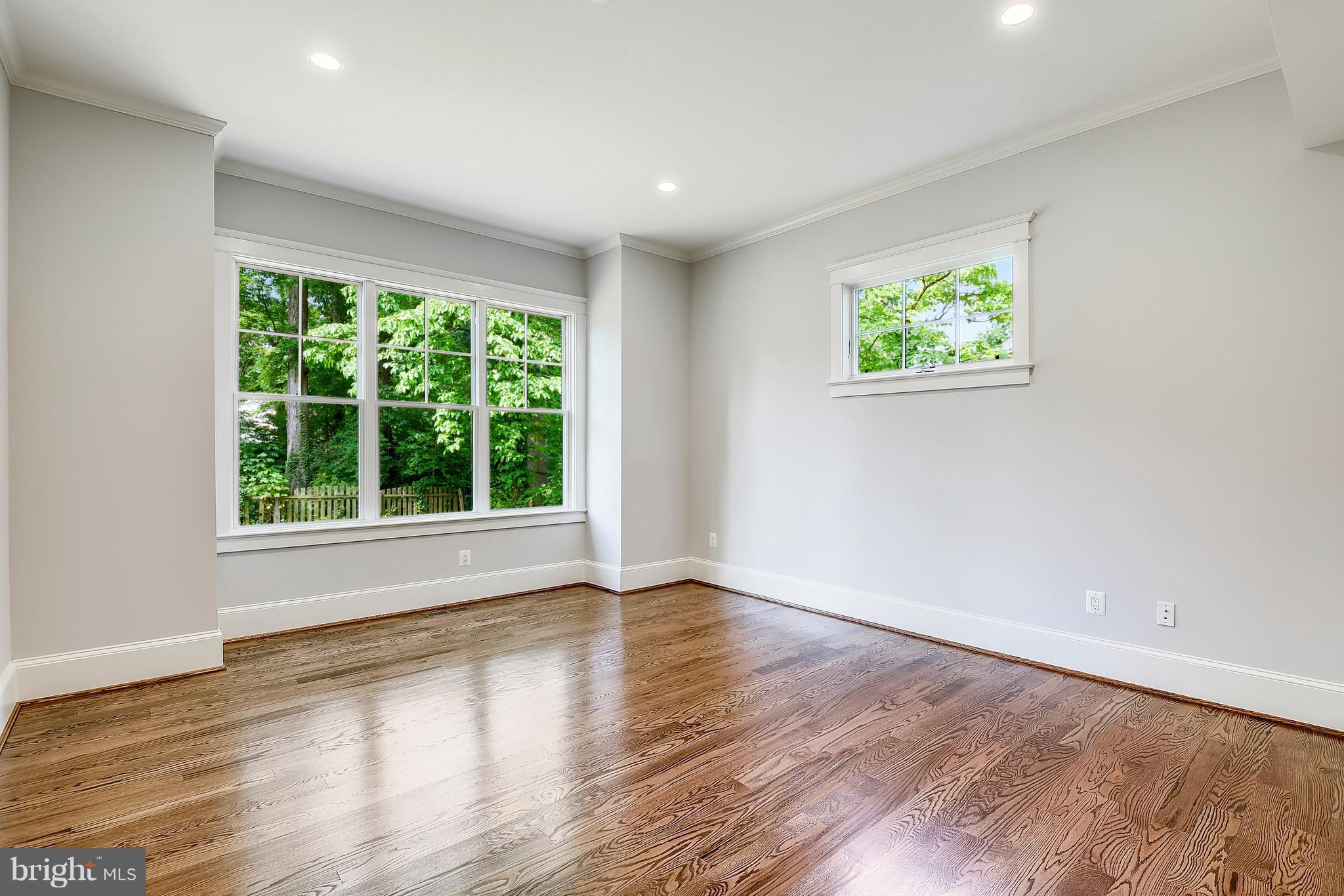 KENWOOD PARK - Residential