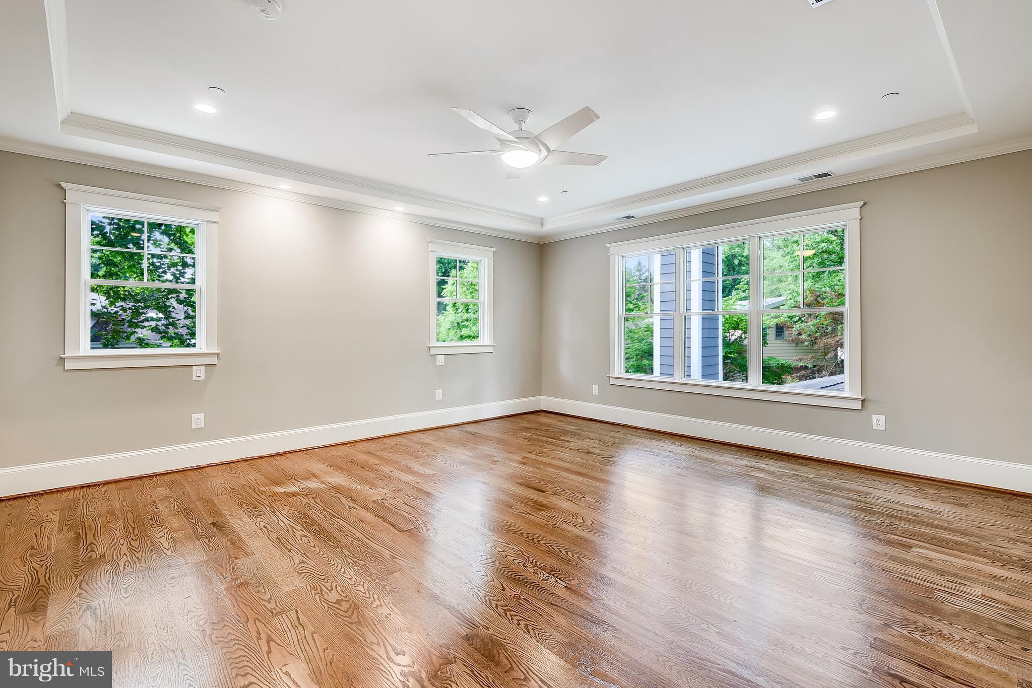 KENWOOD PARK - Residential