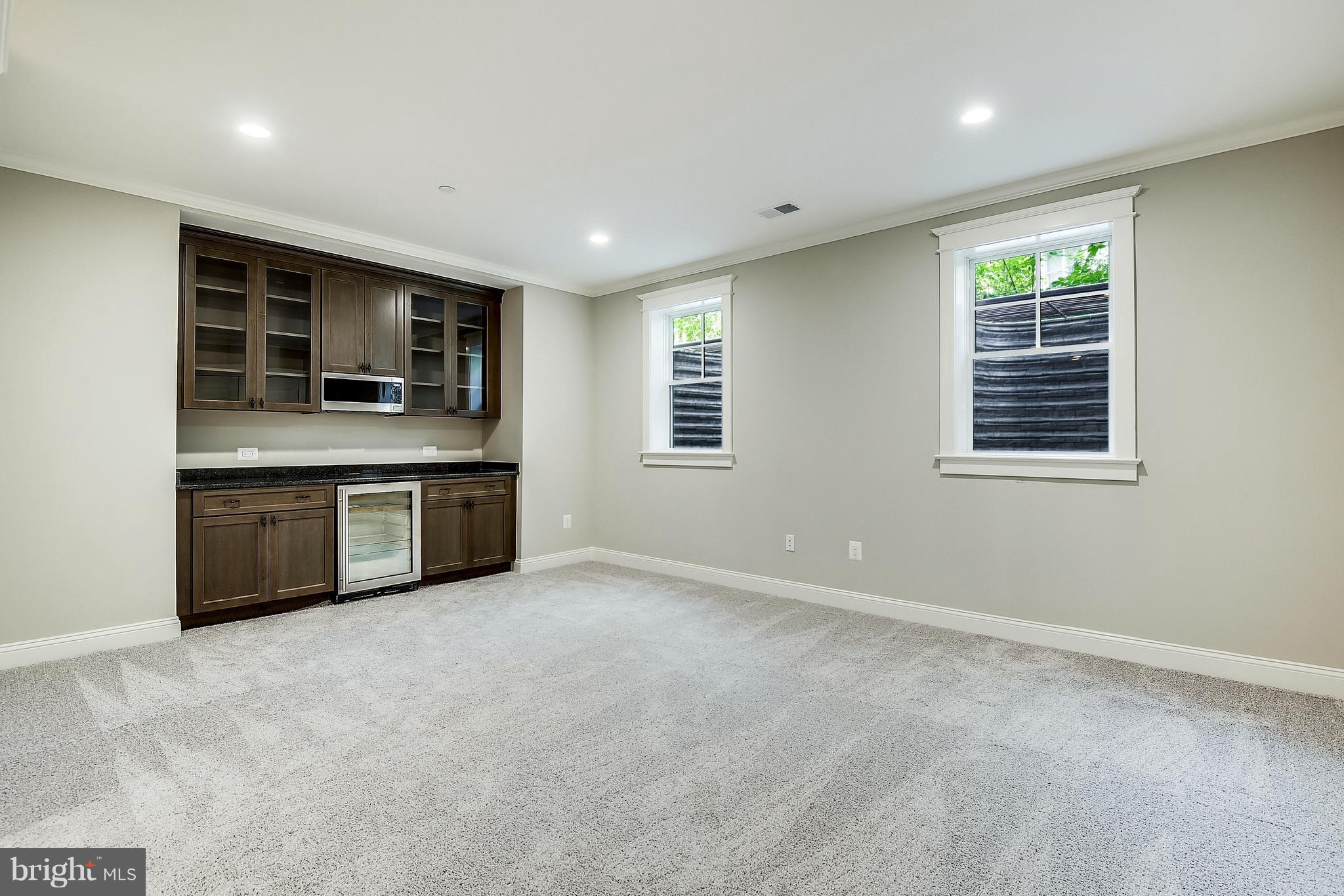 KENWOOD PARK - Residential
