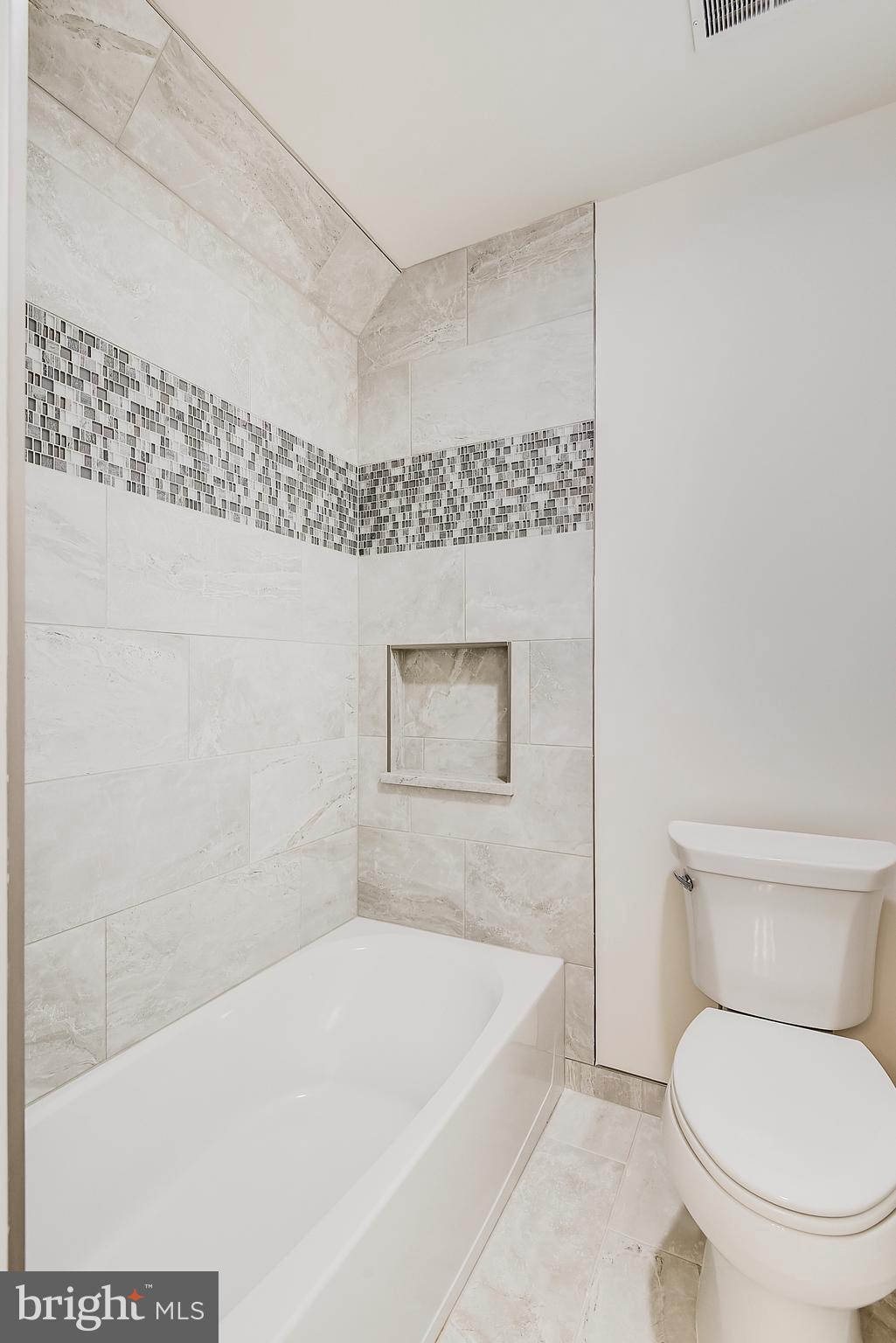 KENWOOD PARK - Residential