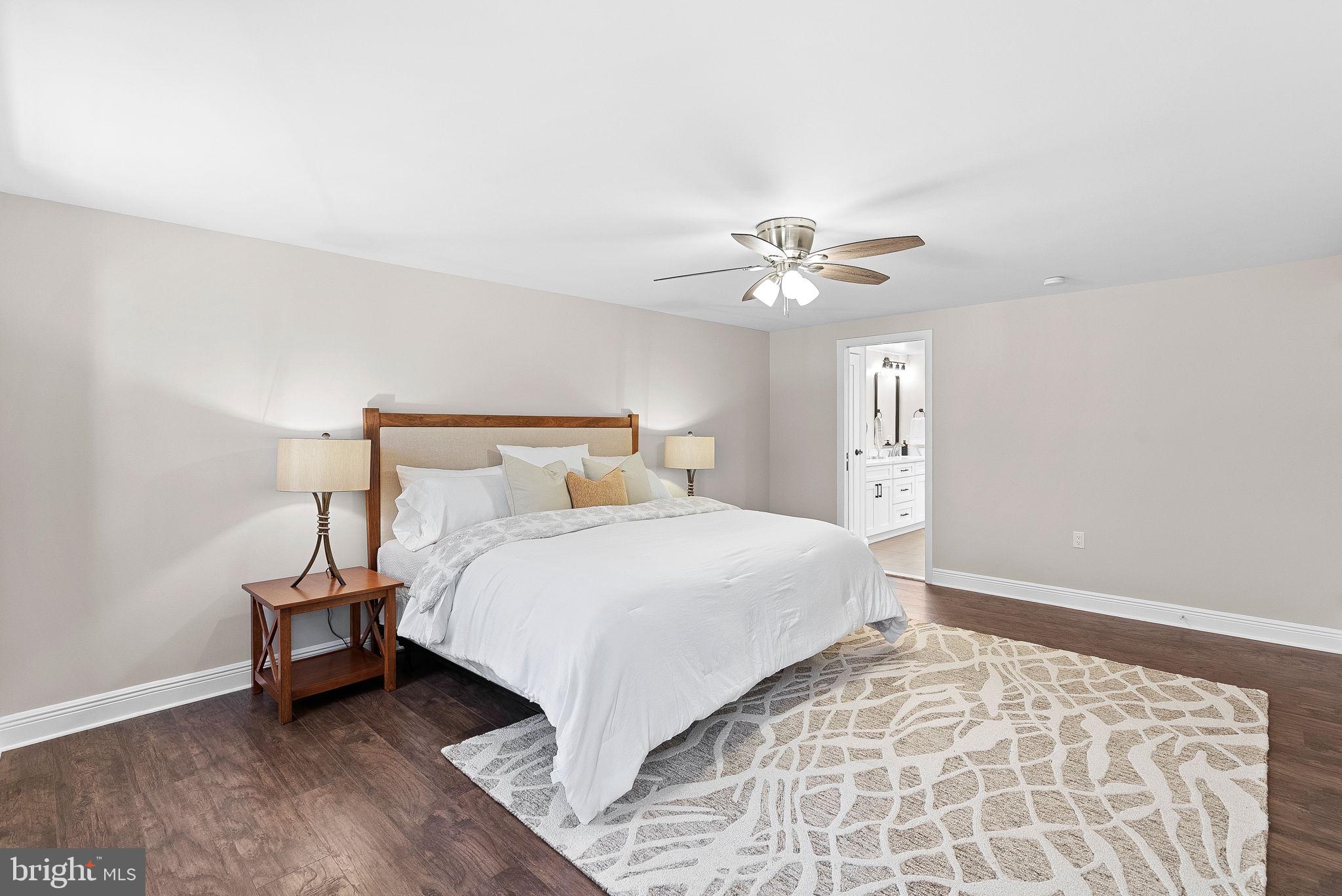 FOX MILL ESTATES - Residential