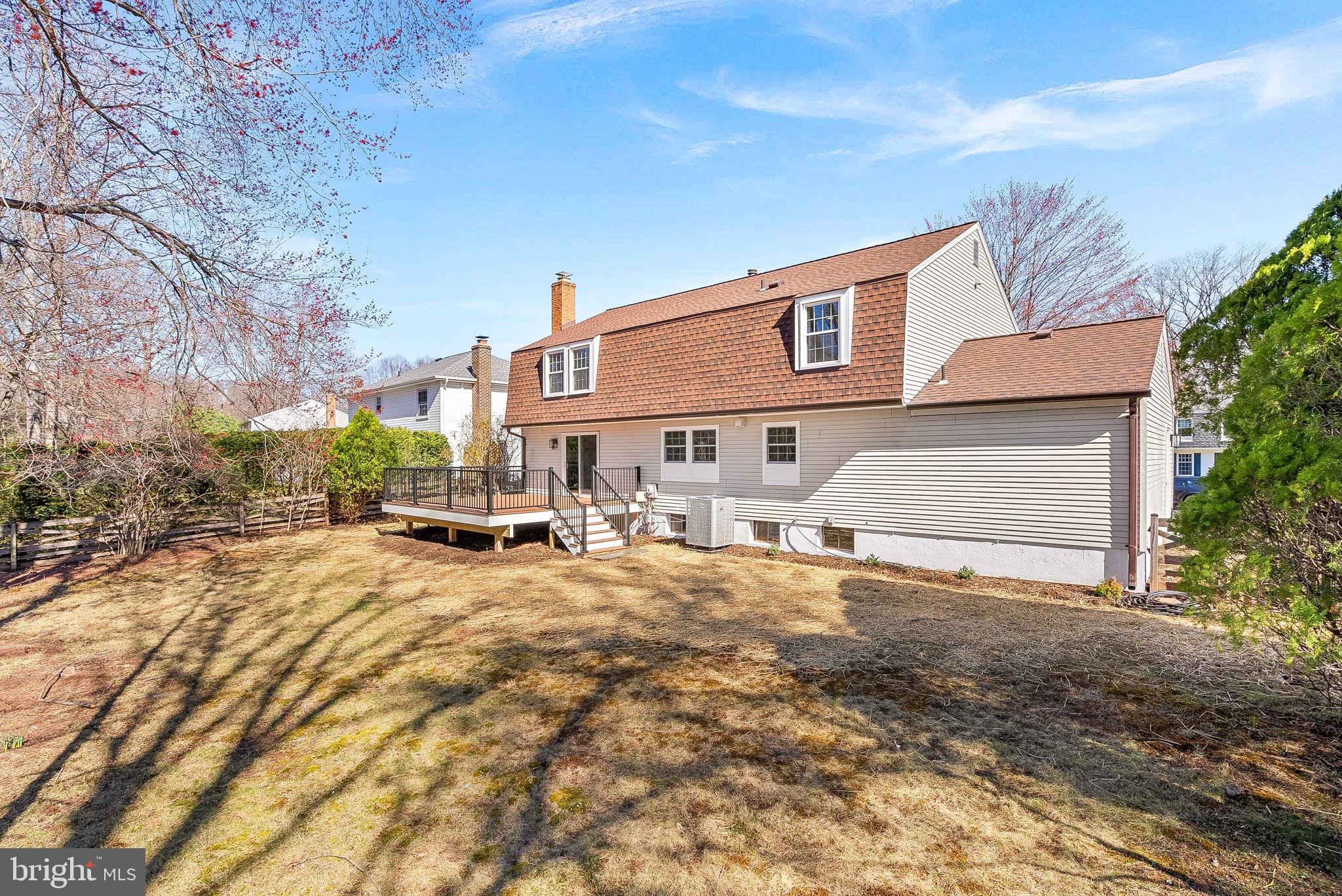 FOX MILL ESTATES - Residential