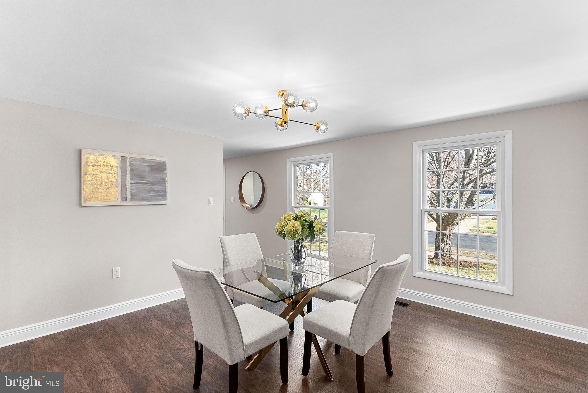 FOX MILL ESTATES - Residential