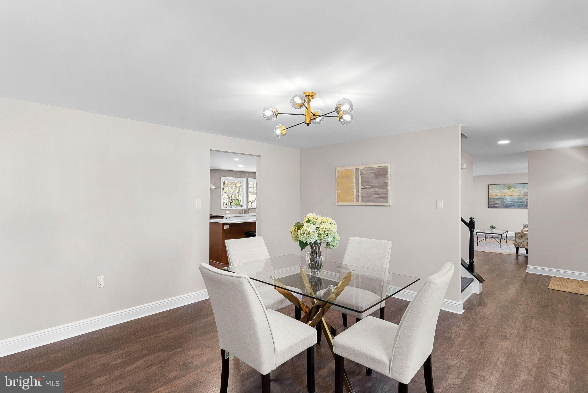 FOX MILL ESTATES - Residential