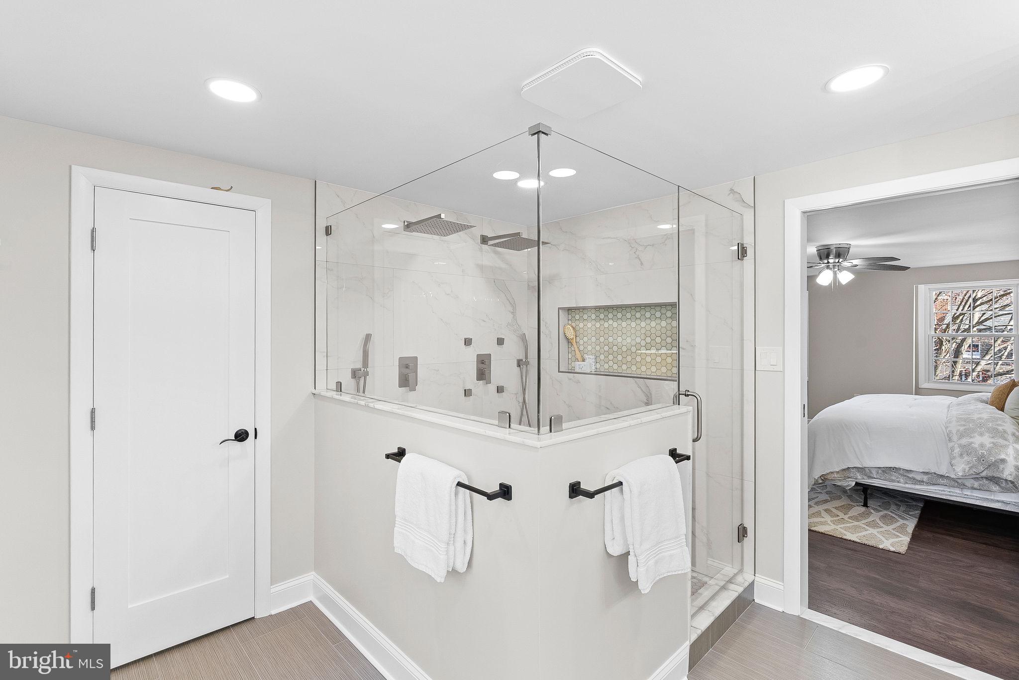 FOX MILL ESTATES - Residential