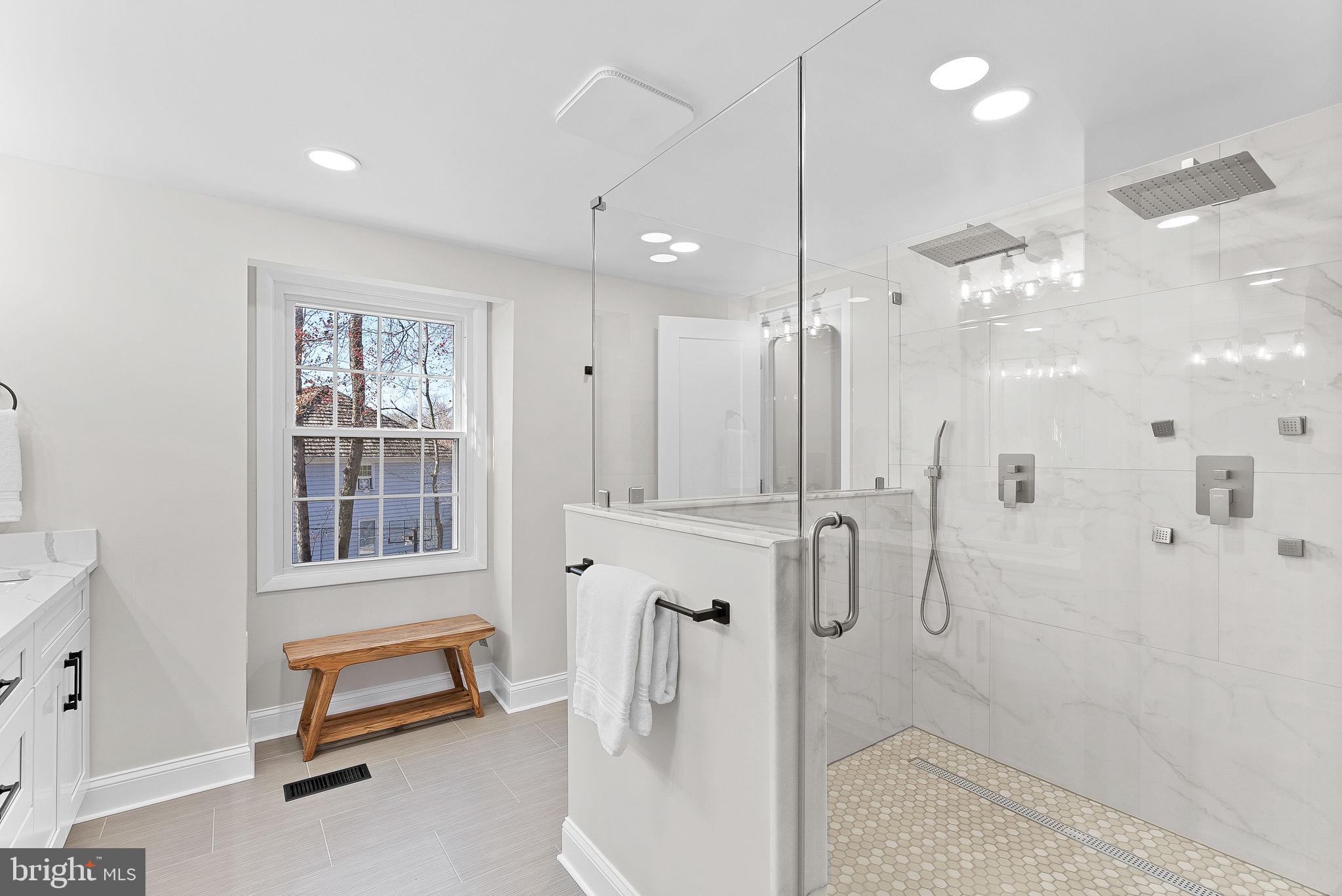 FOX MILL ESTATES - Residential