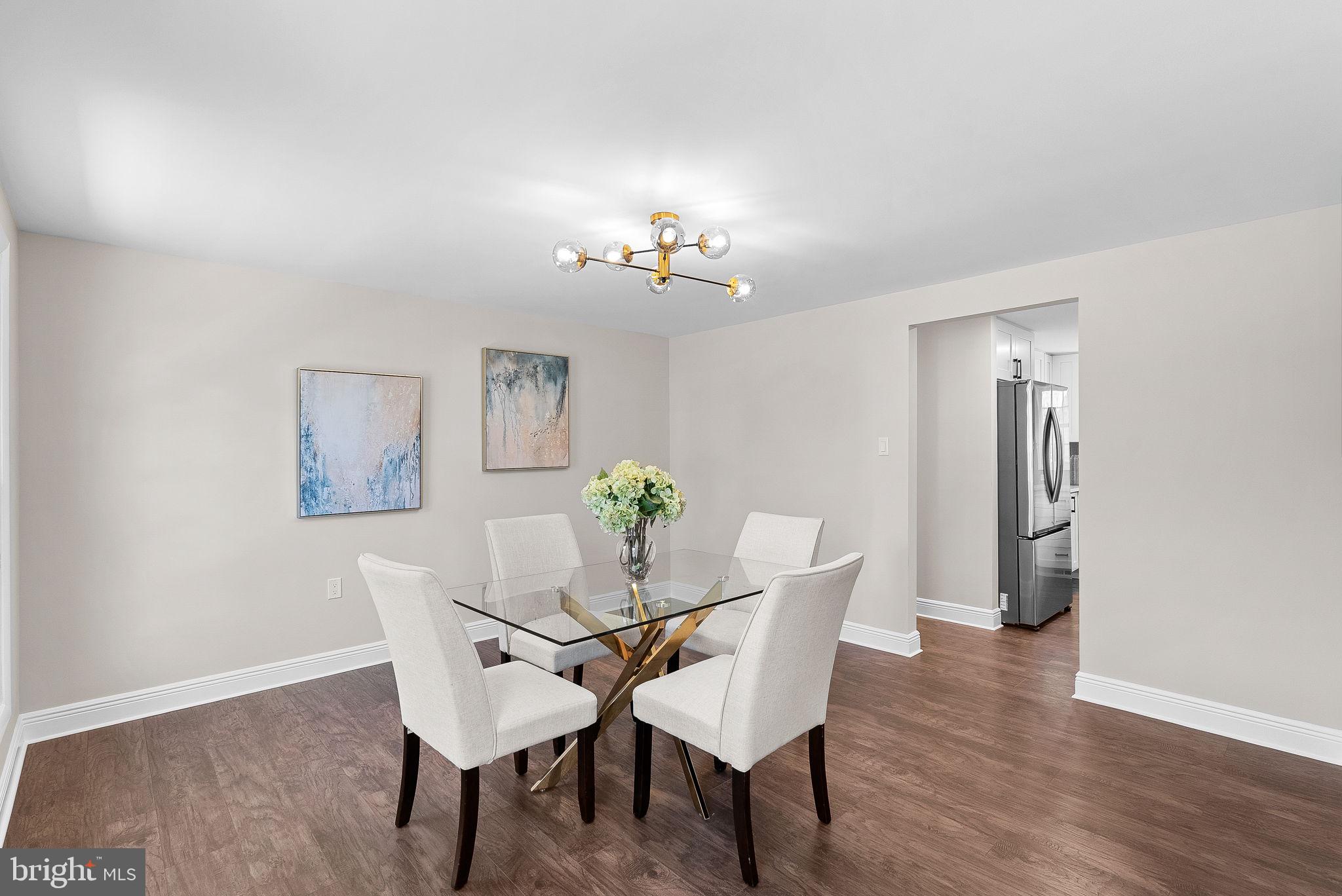 FOX MILL ESTATES - Residential