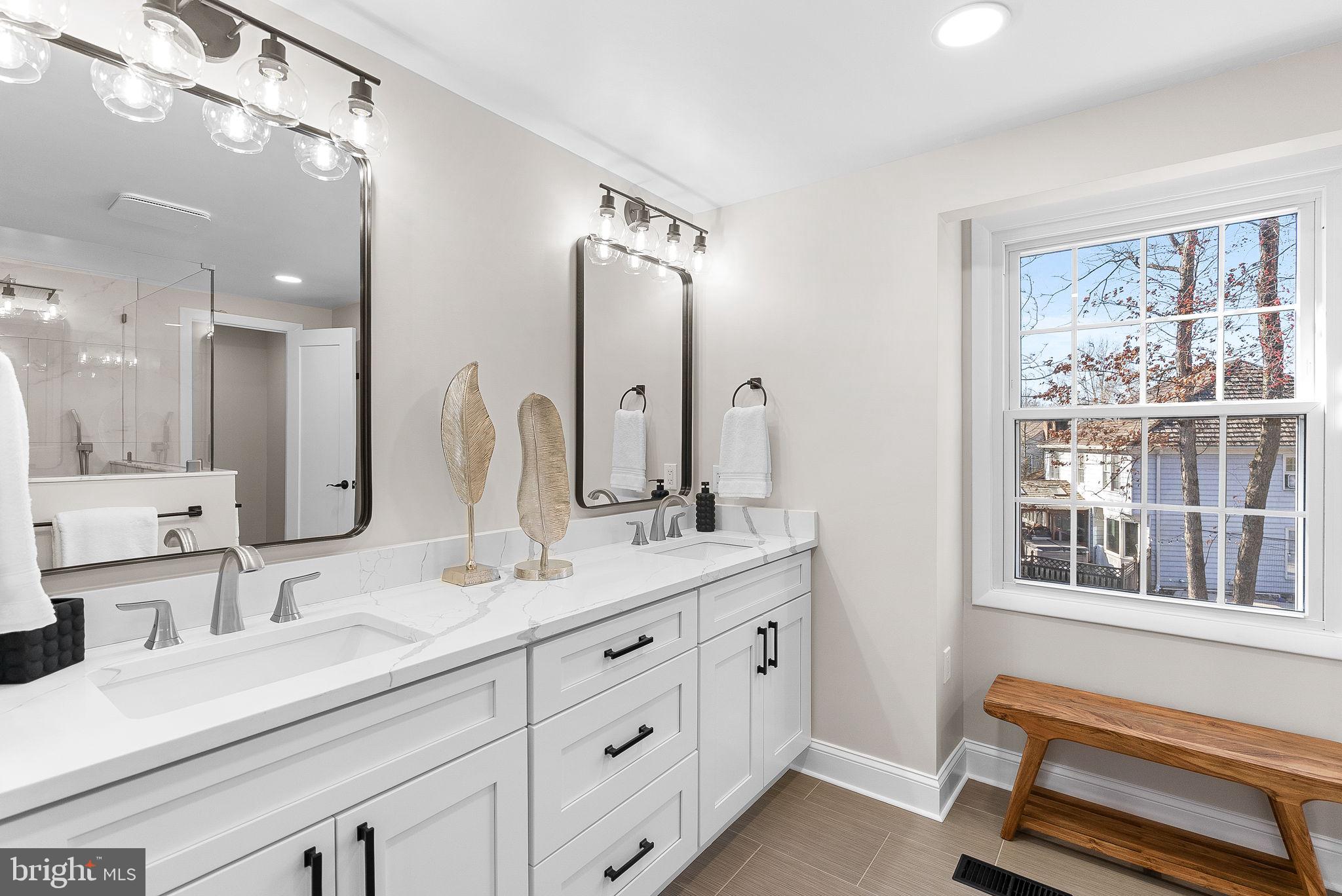 FOX MILL ESTATES - Residential