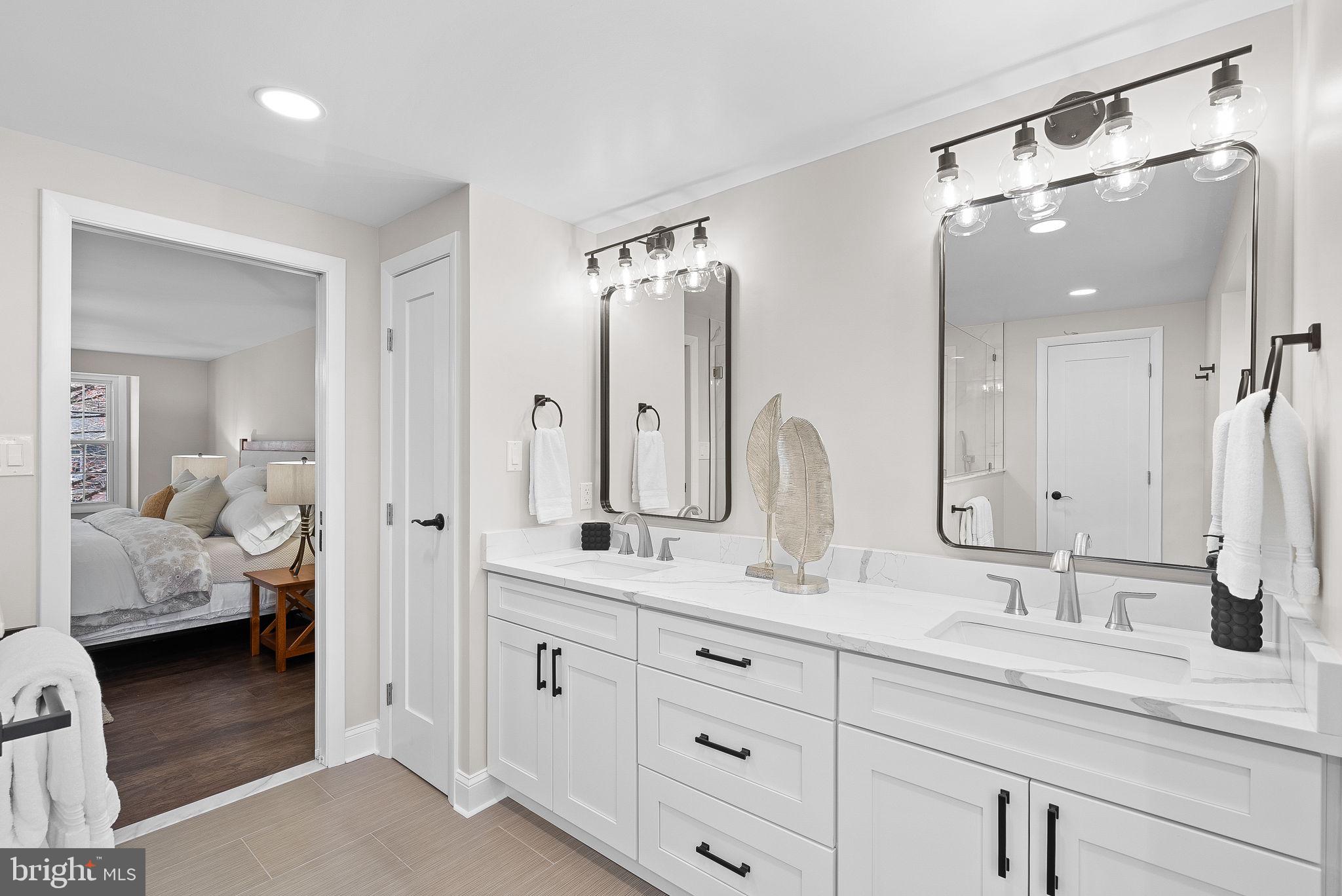 FOX MILL ESTATES - Residential