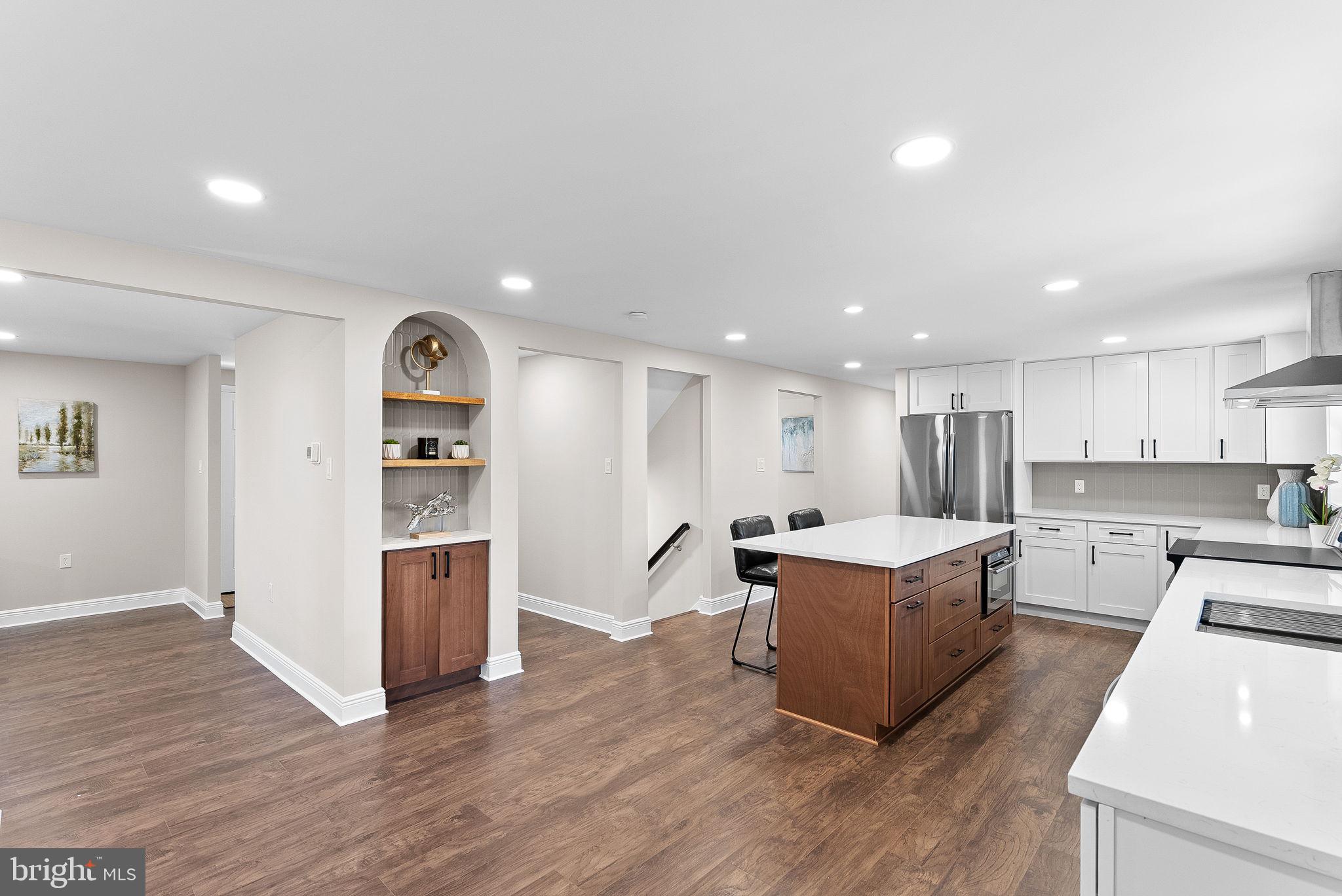 FOX MILL ESTATES - Residential