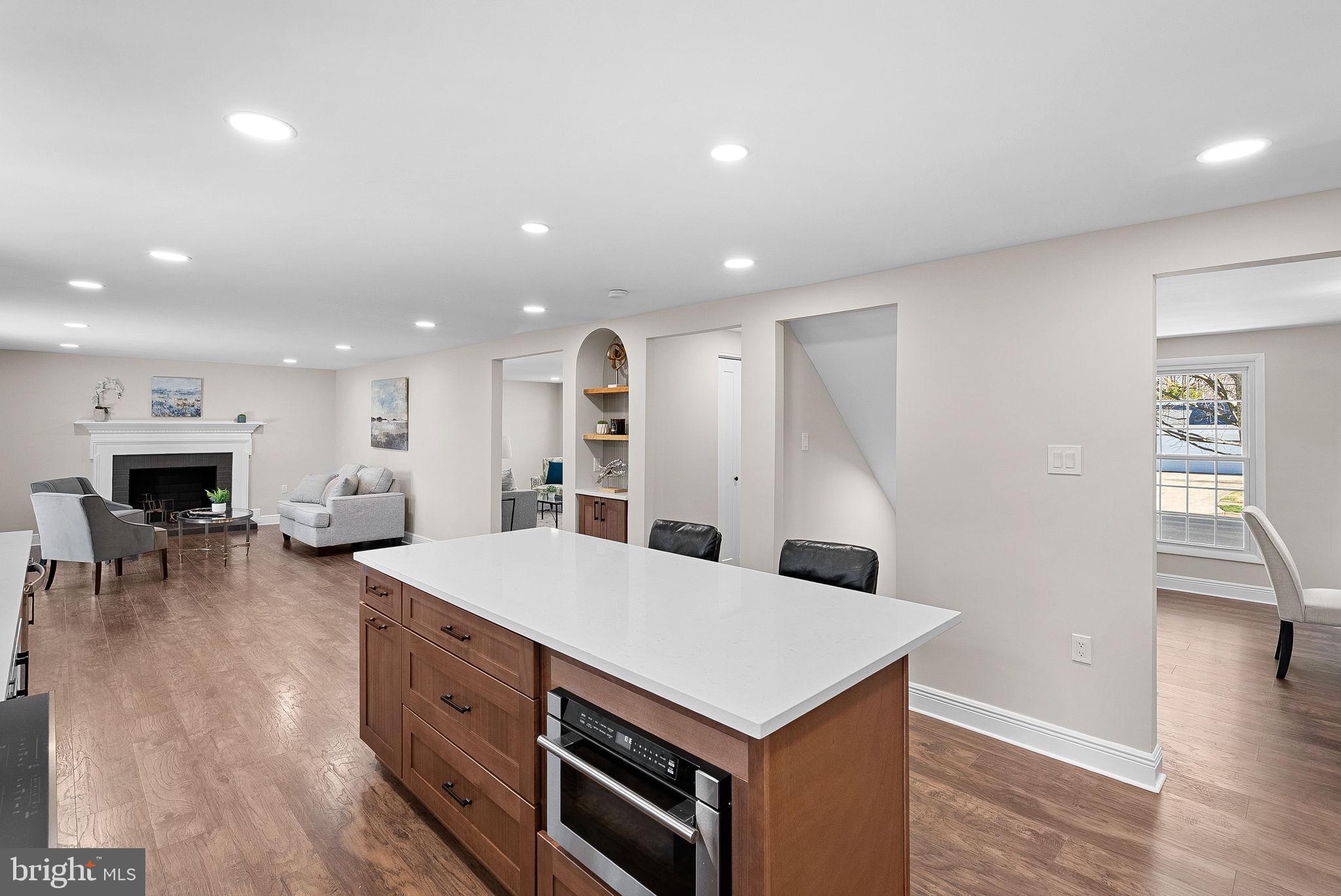 FOX MILL ESTATES - Residential