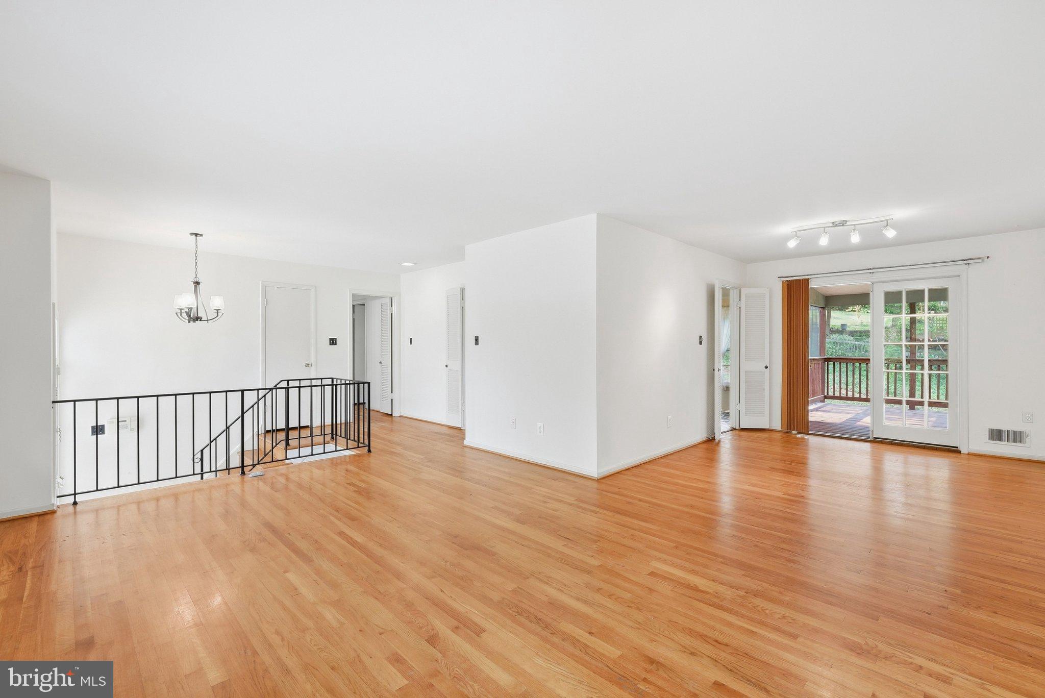8400 BOUND BROOK LANE