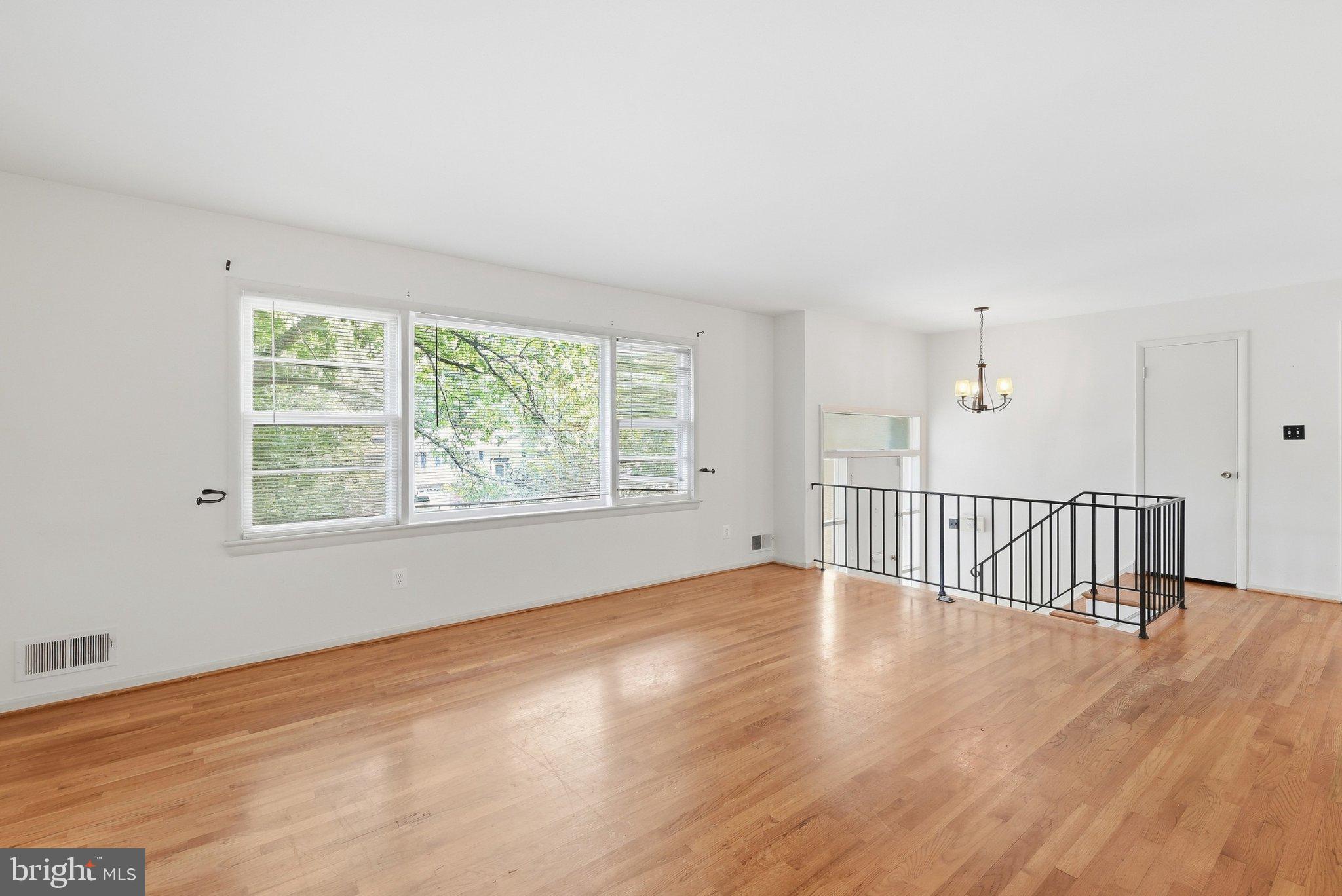 8400 BOUND BROOK LANE