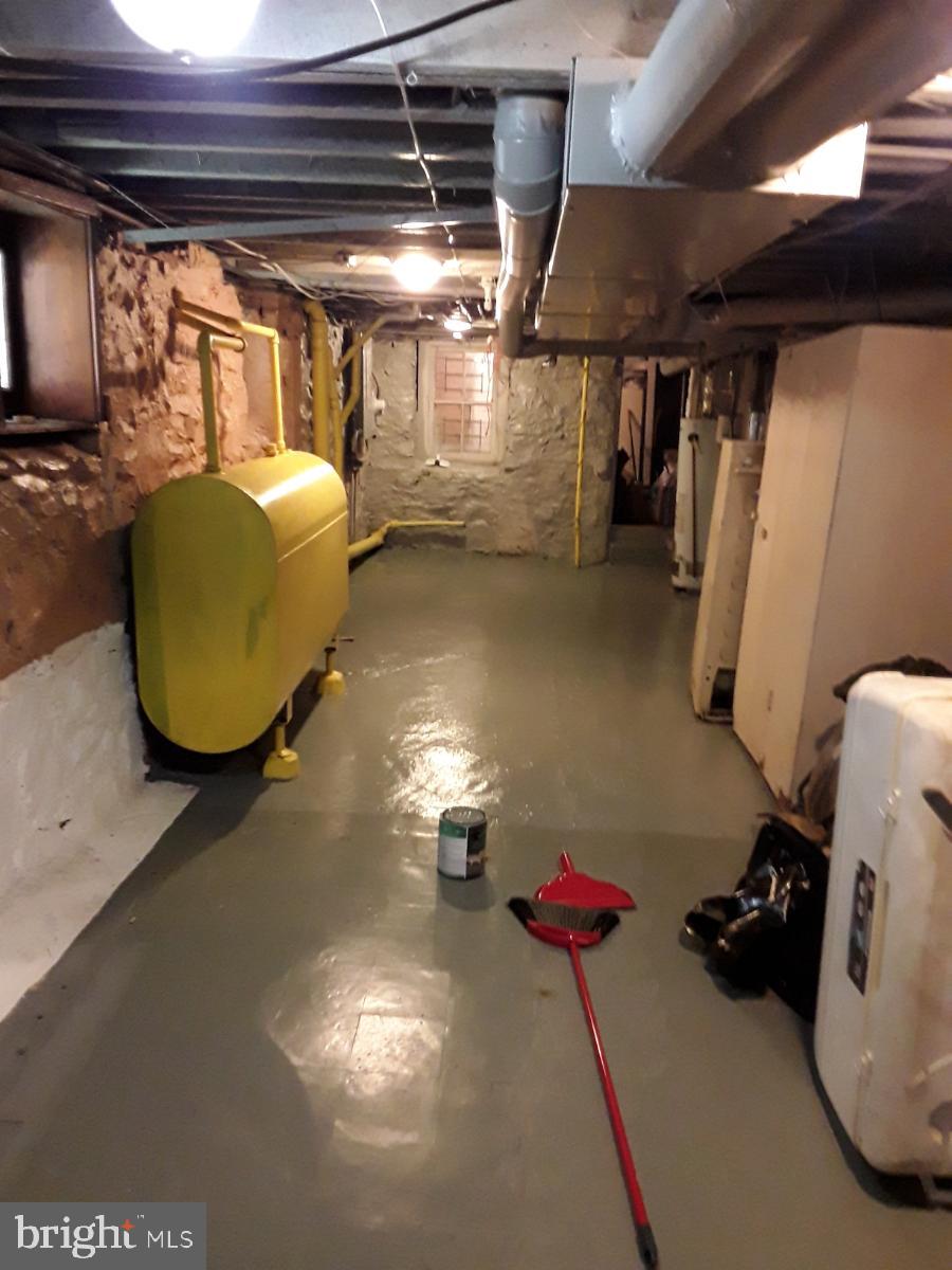 GARWYN OAKS - Residential