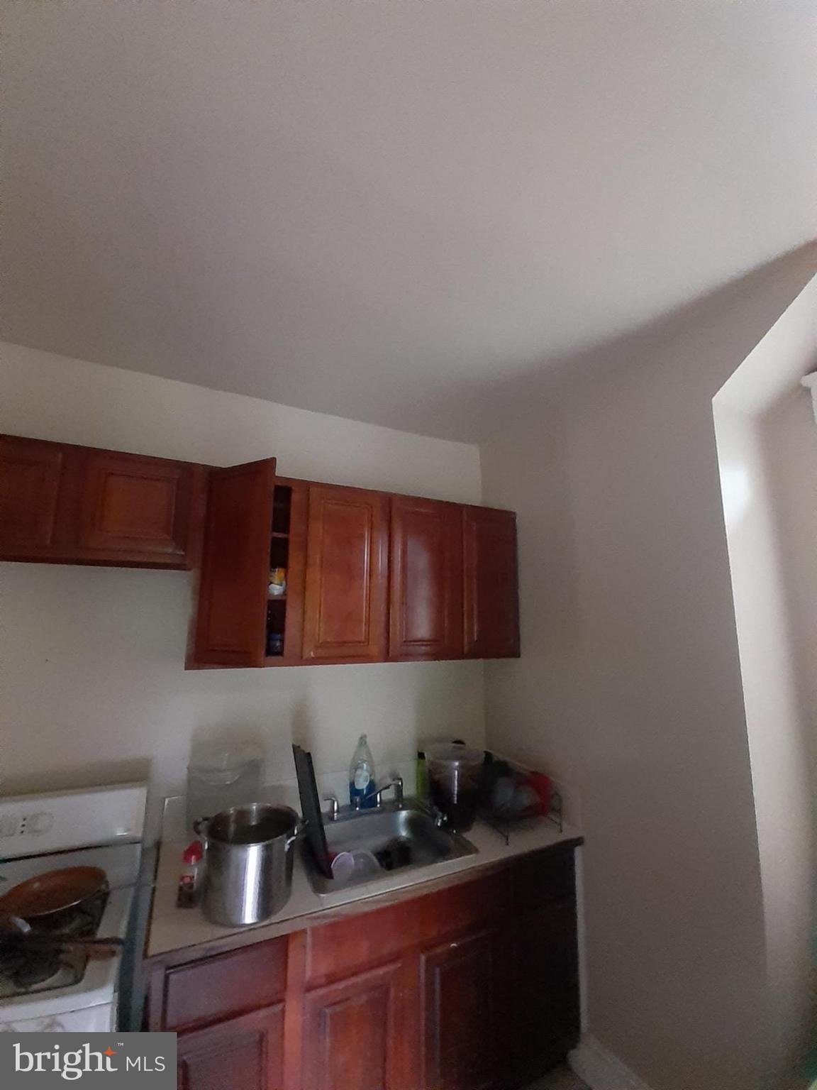 GARWYN OAKS - Residential