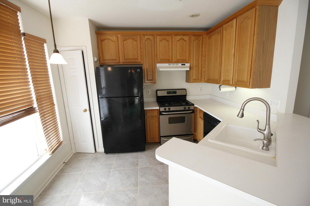 SOUTH RIDING - Residential Lease