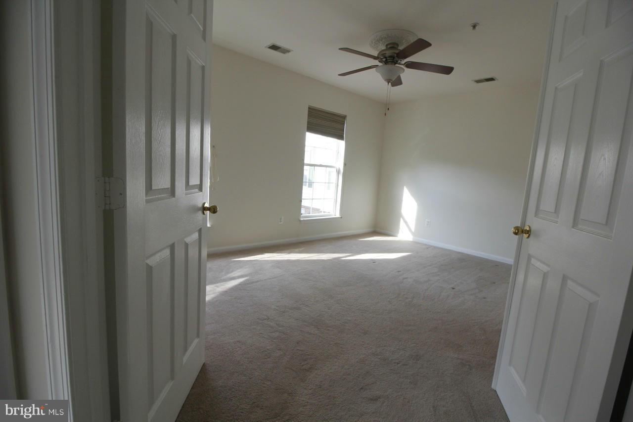 SOUTH RIDING - Residential Lease