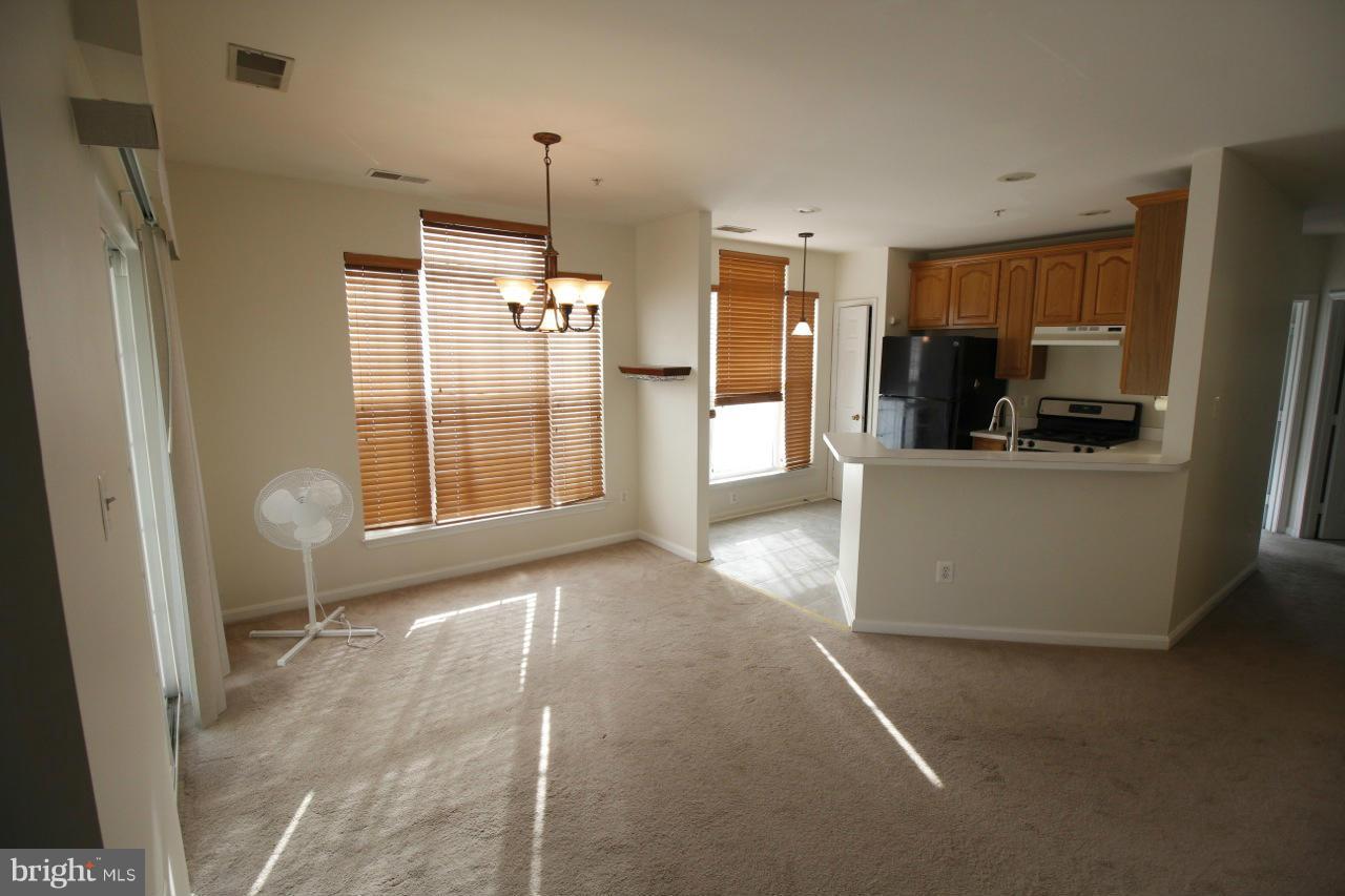 SOUTH RIDING - Residential Lease