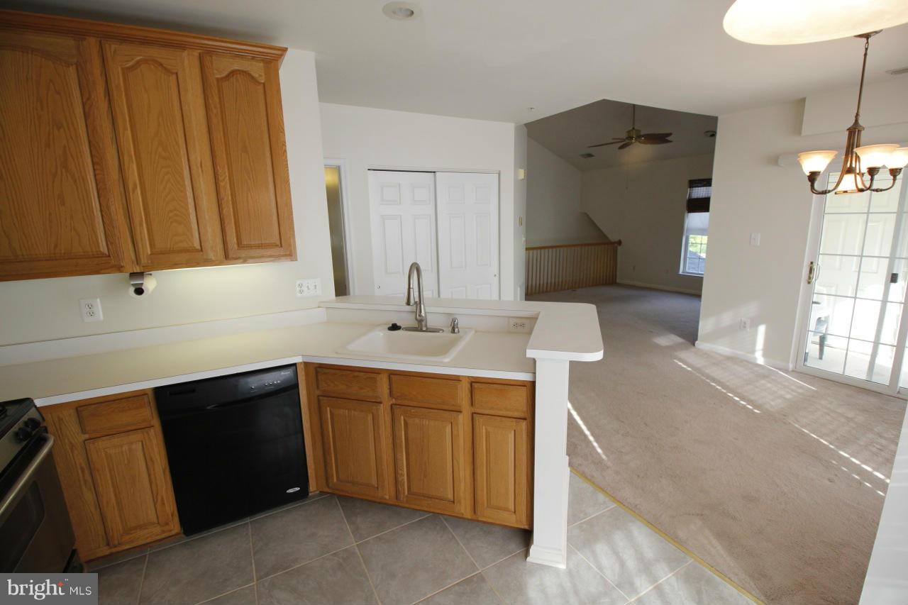 SOUTH RIDING - Residential Lease